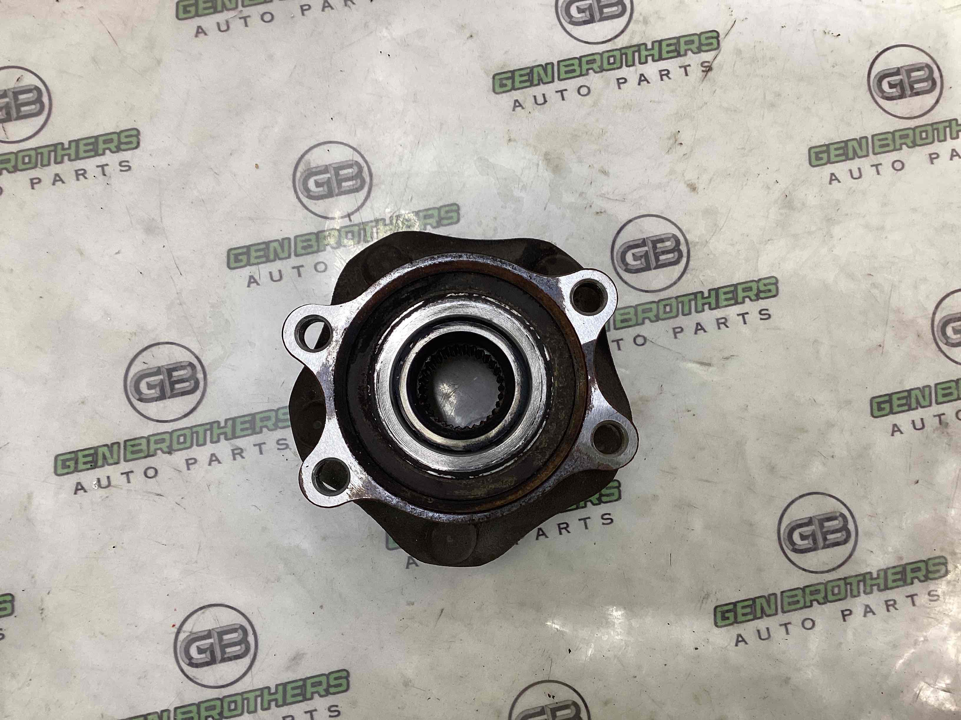 Ступиця передня