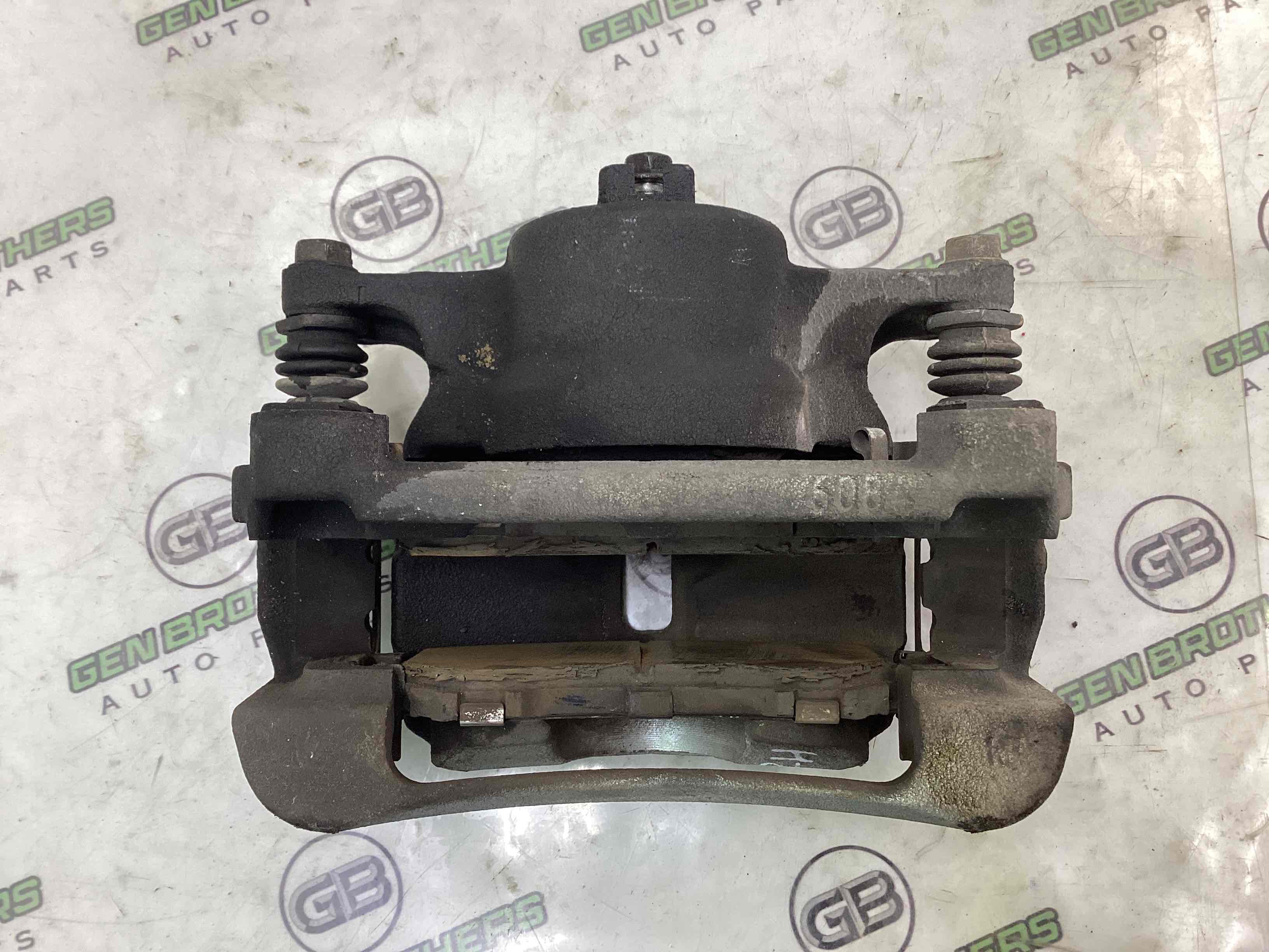 Супорт передній правий