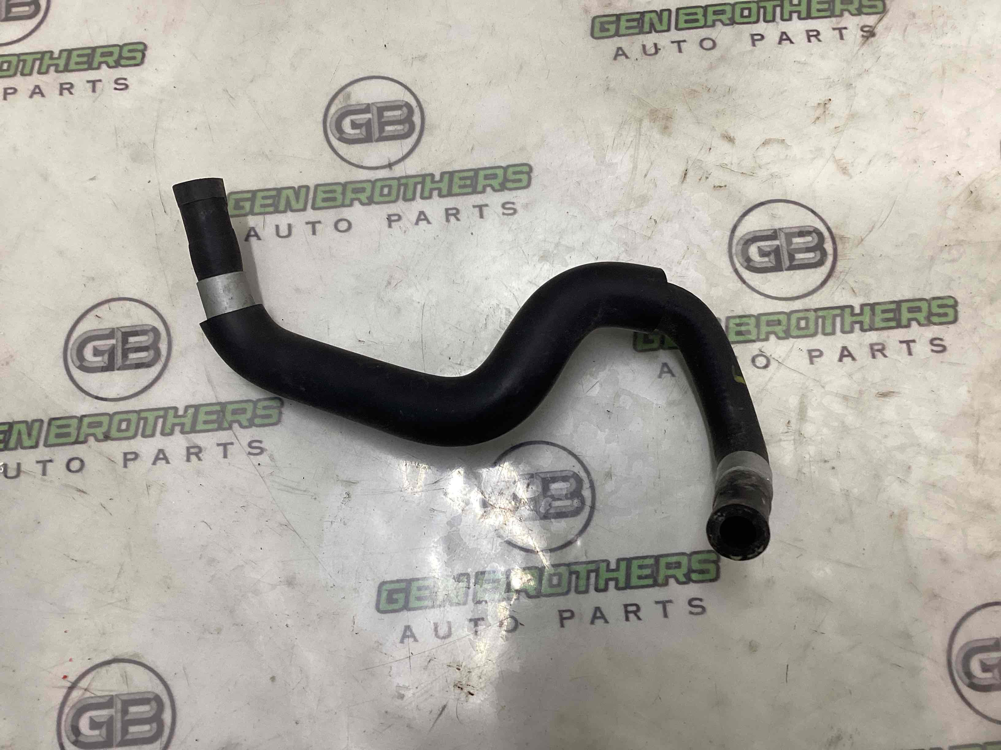 Патрубок трубопровід, шланг