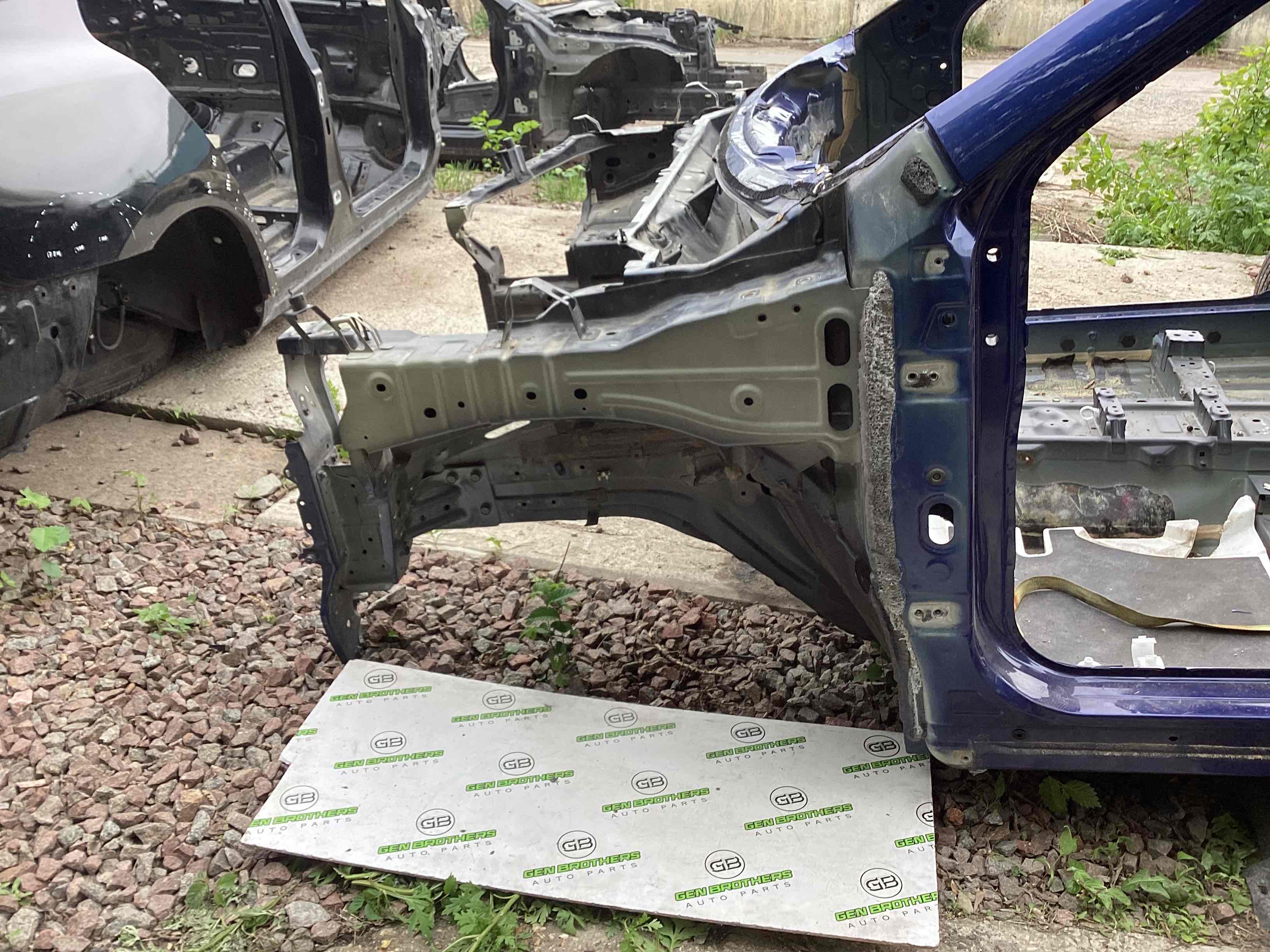 Чверть передня ліва