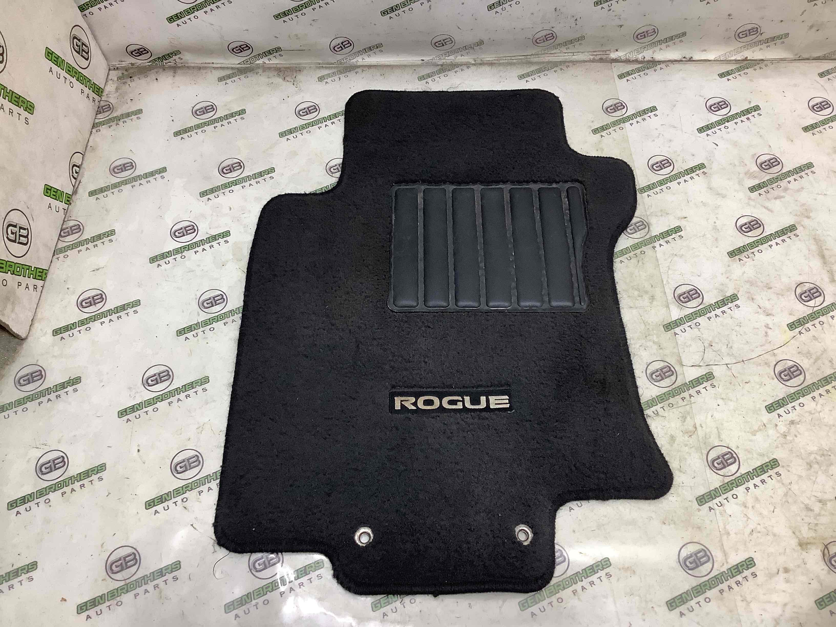 Килимки комплекти, підлога салону