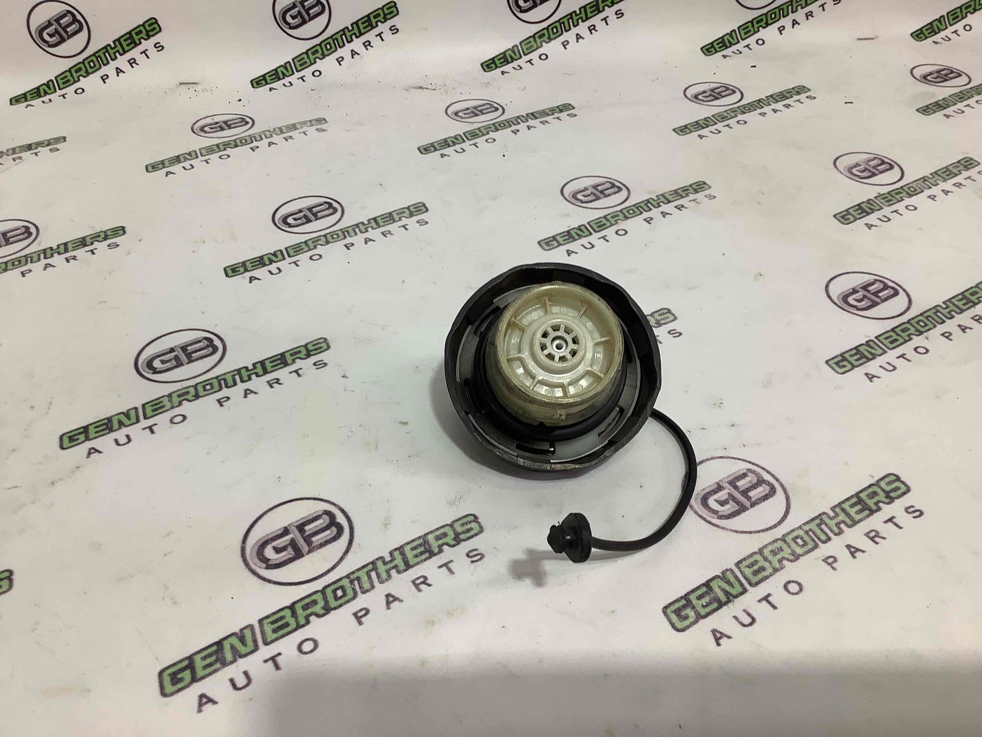 Корок бака, кришка заливної горловини, дотяжка