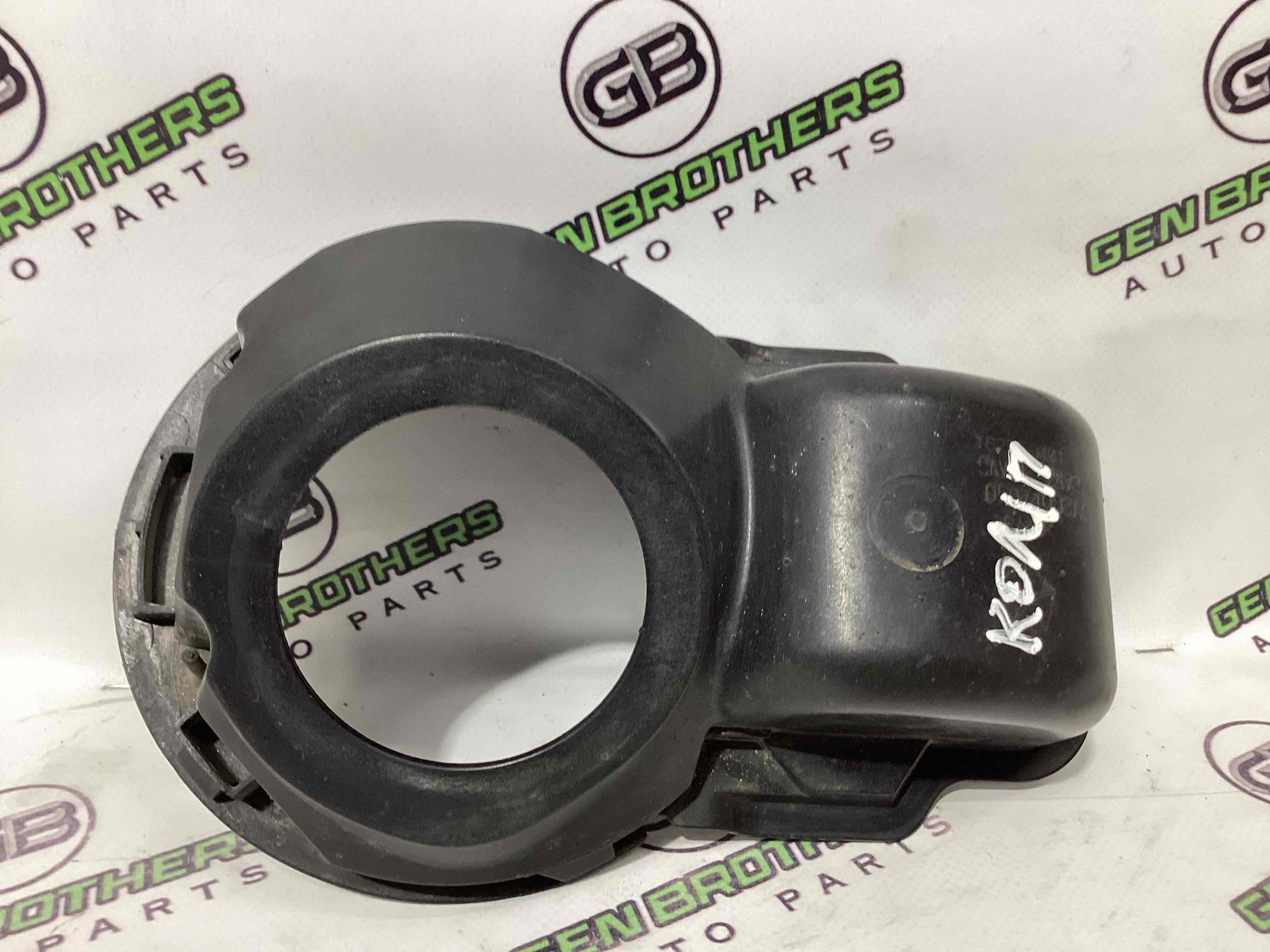 Лючок бензобака