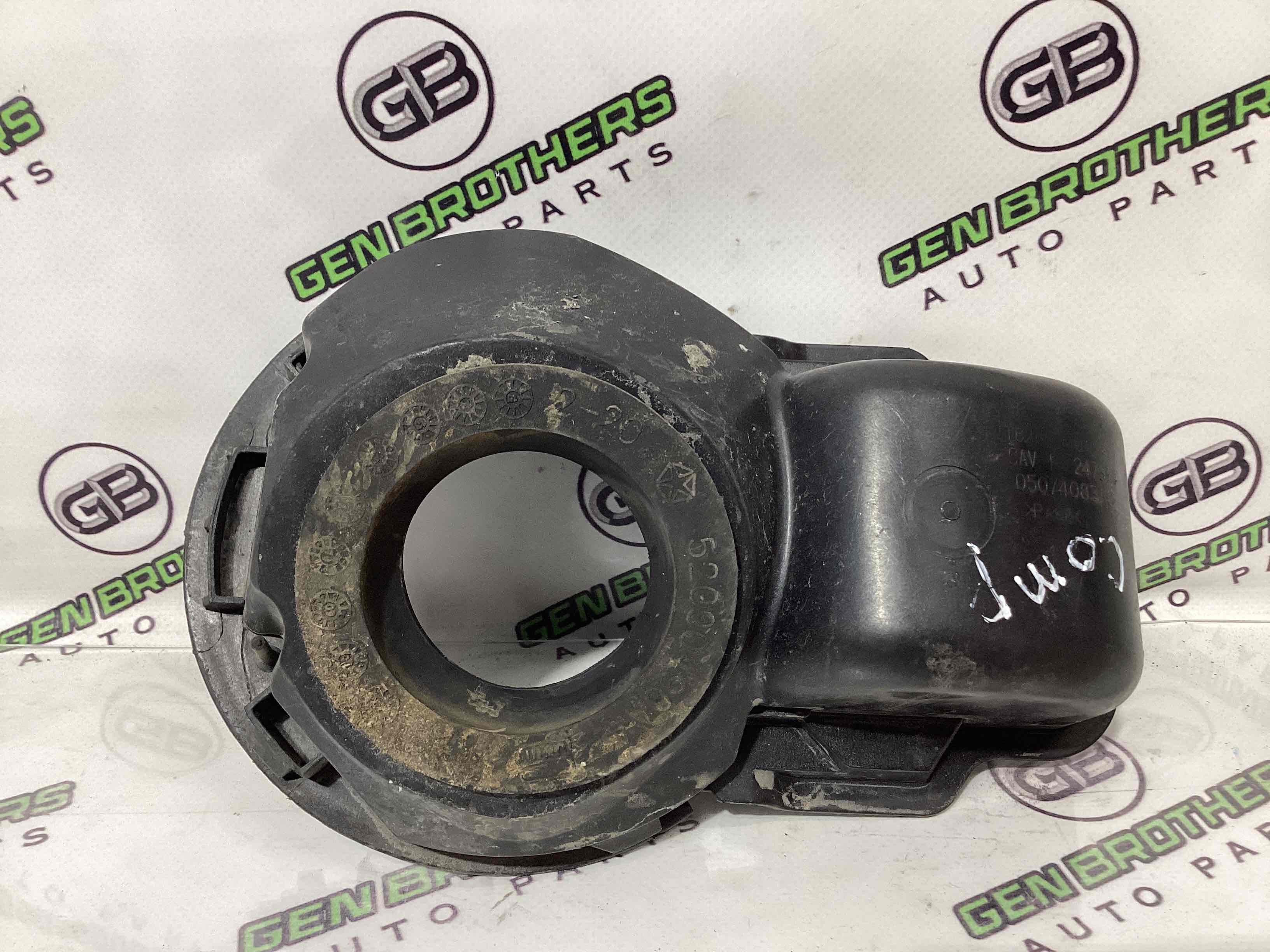 Лючок бензобака