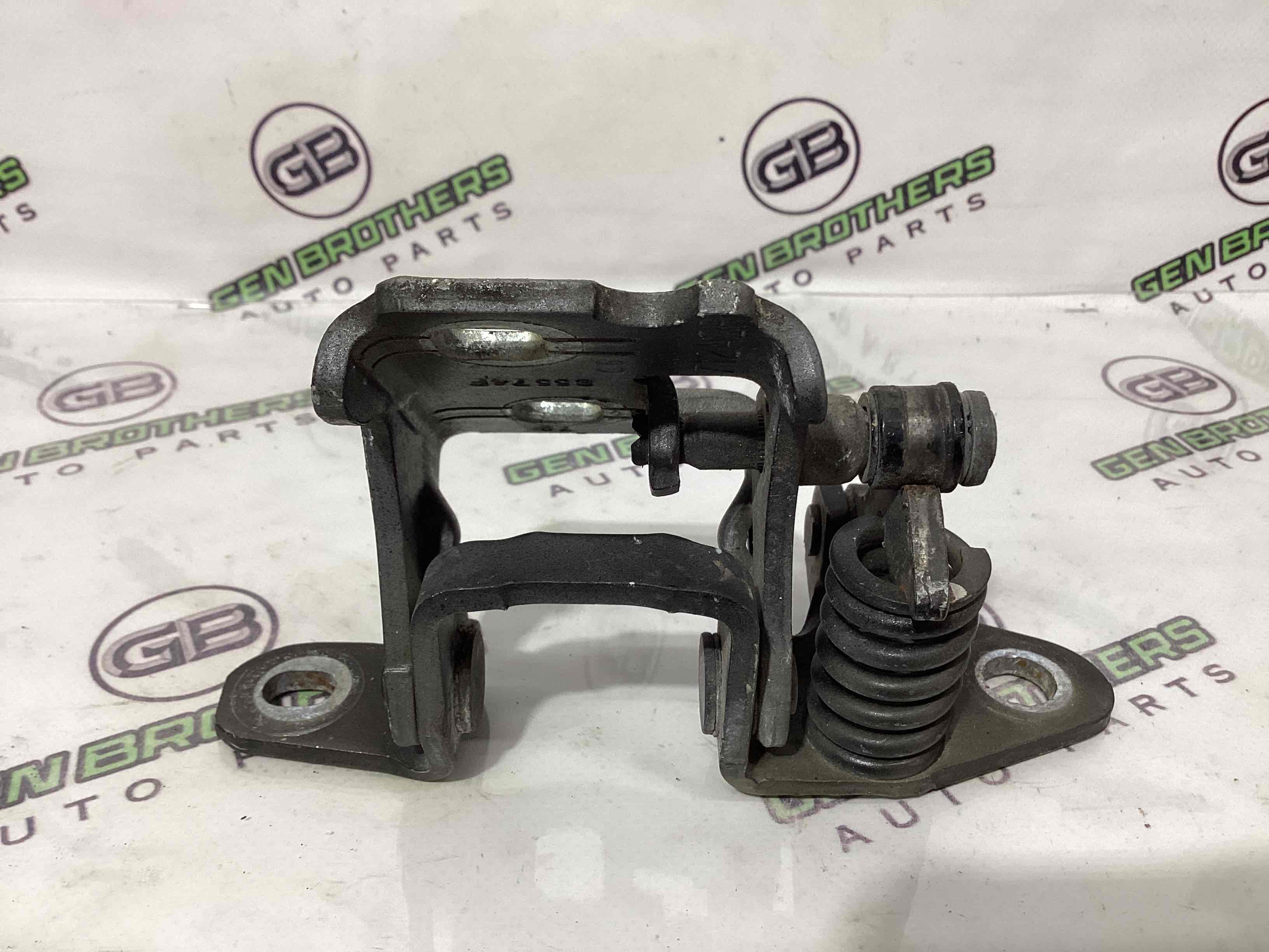 Петля двері, замок двері