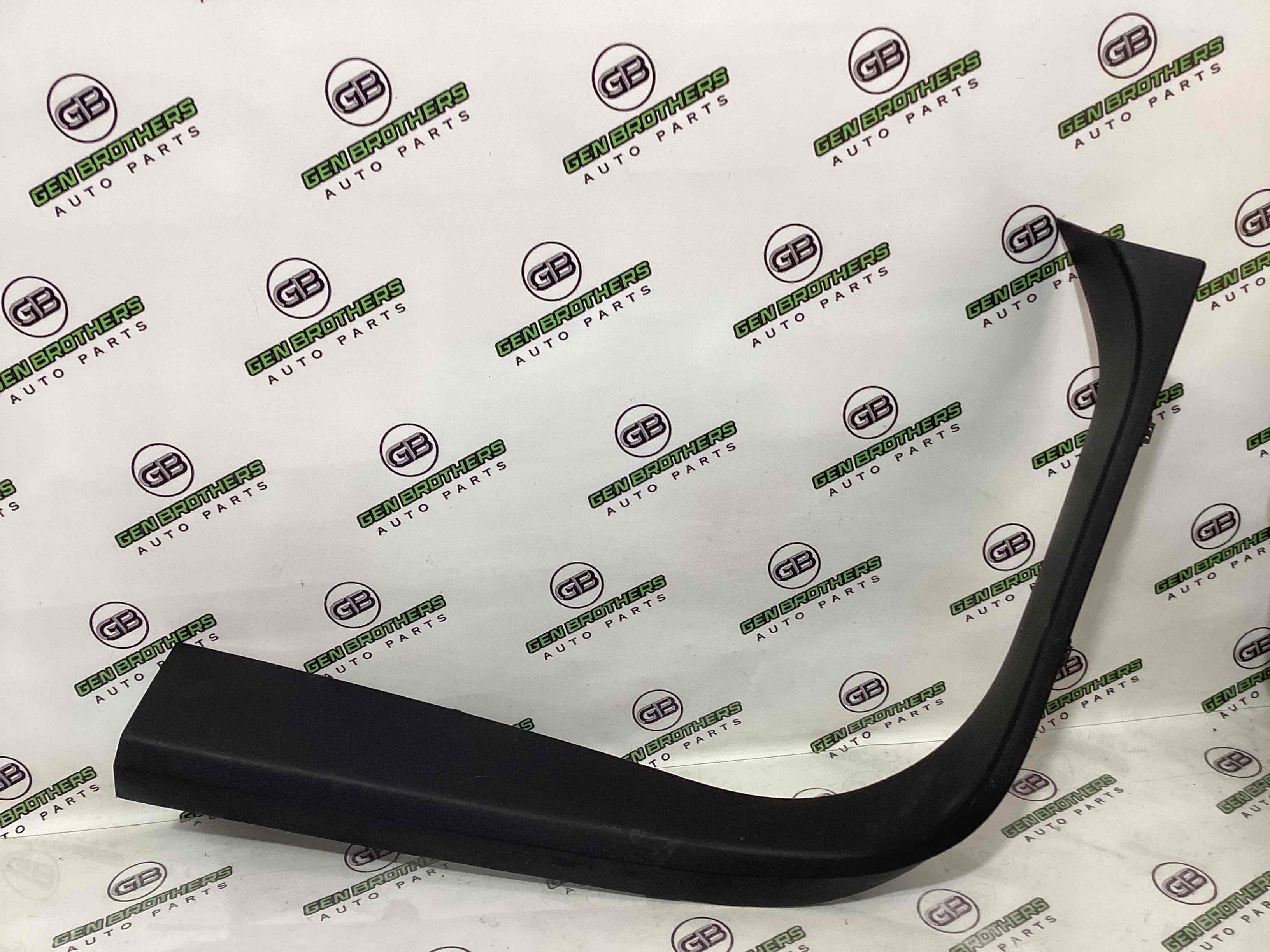 Елементи оздоблення багажника