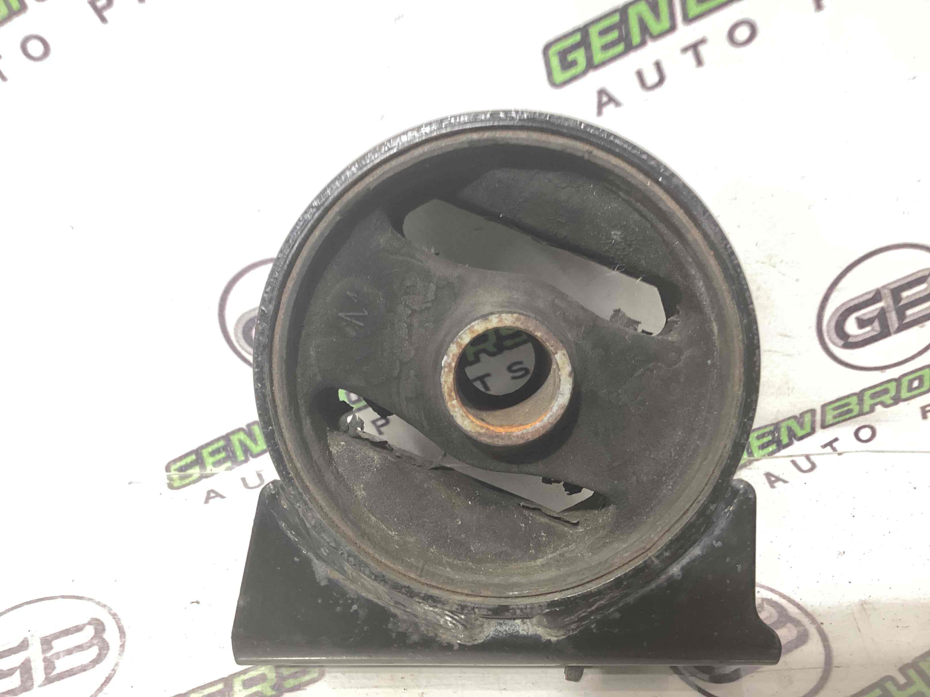 Подушка кріплення двигуна