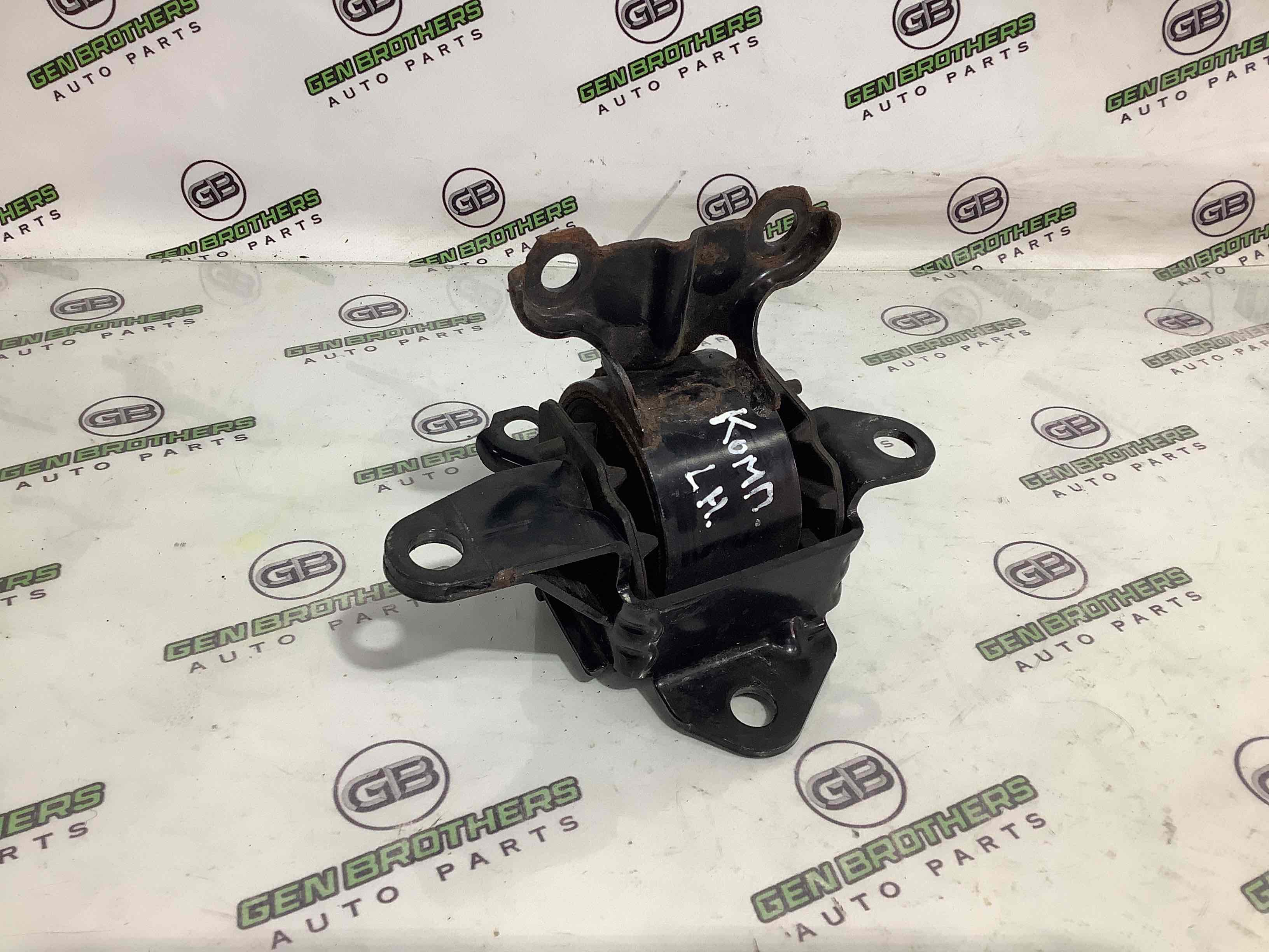 Подушка кріплення двигуна