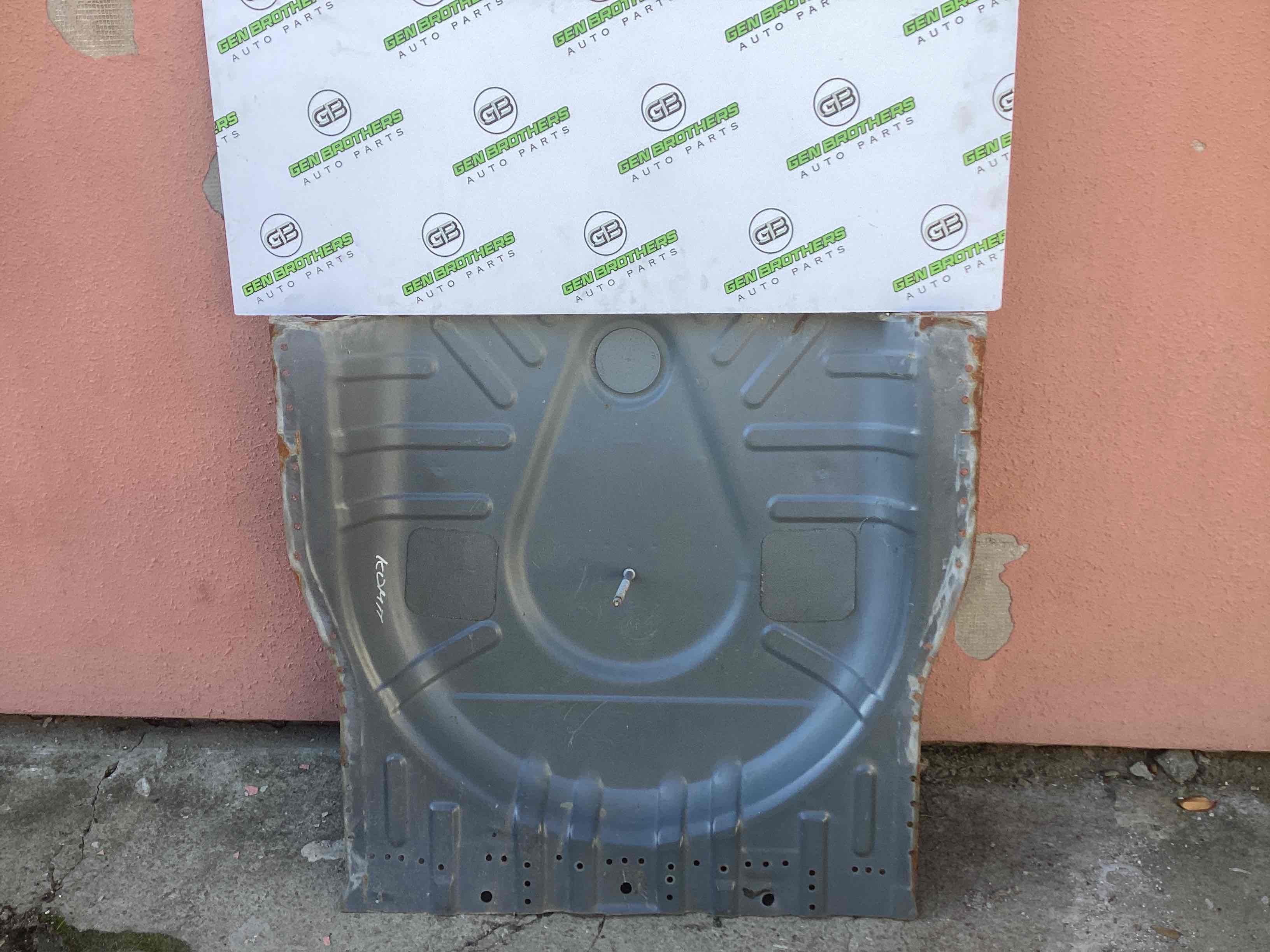 Корито багажника