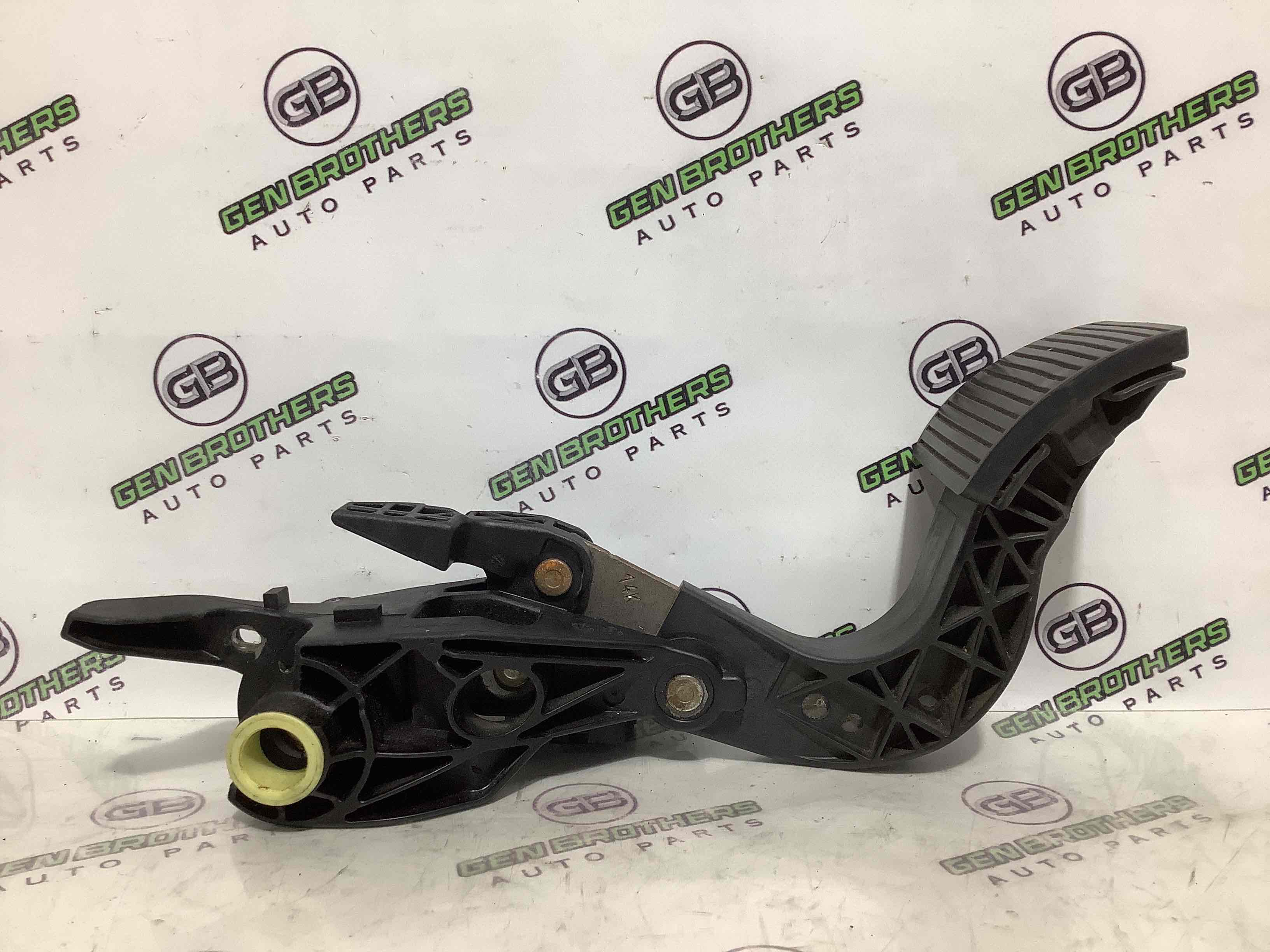 Педаль гальма