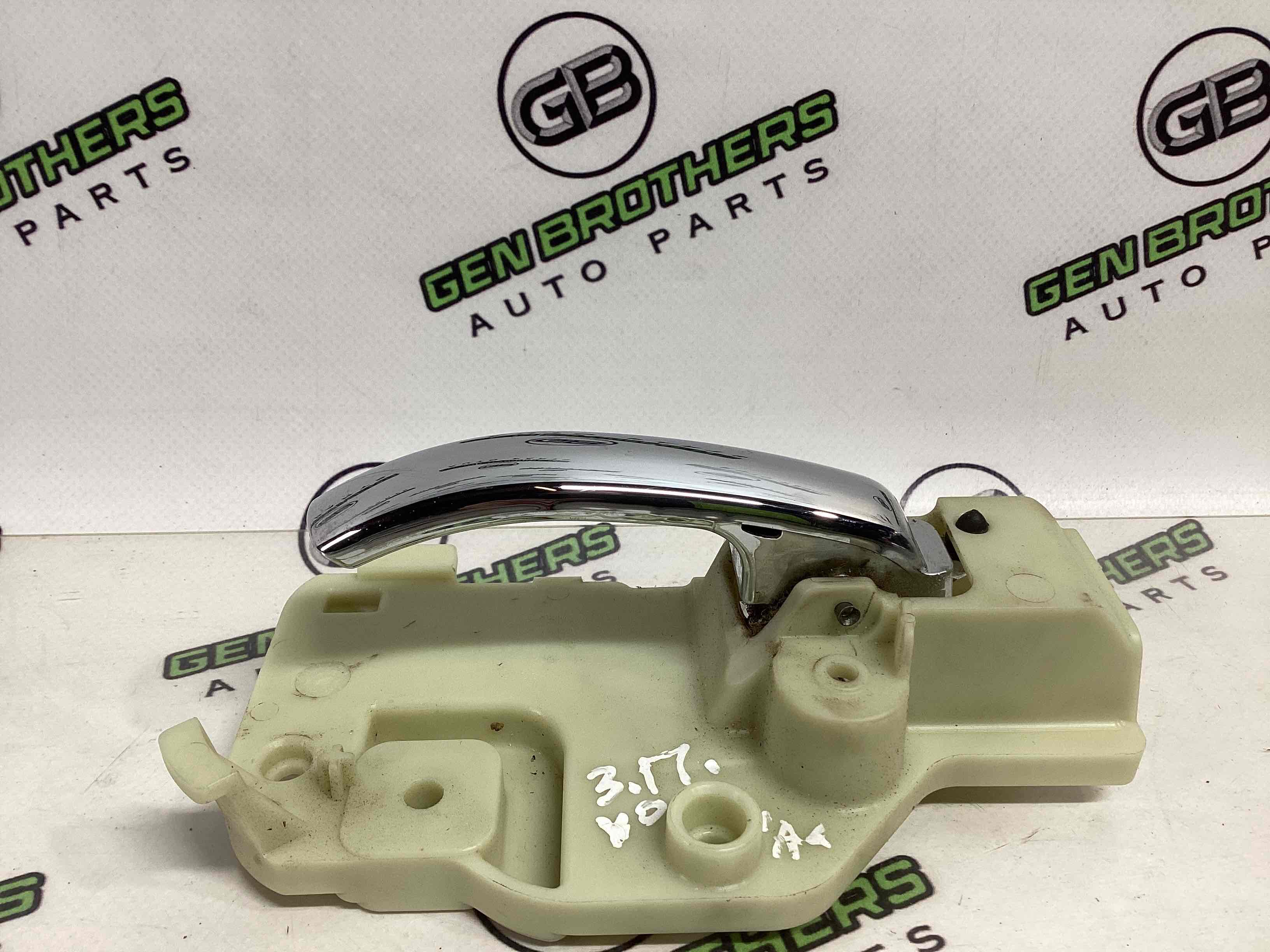 Ручка дверей салону внутрішня, поручень