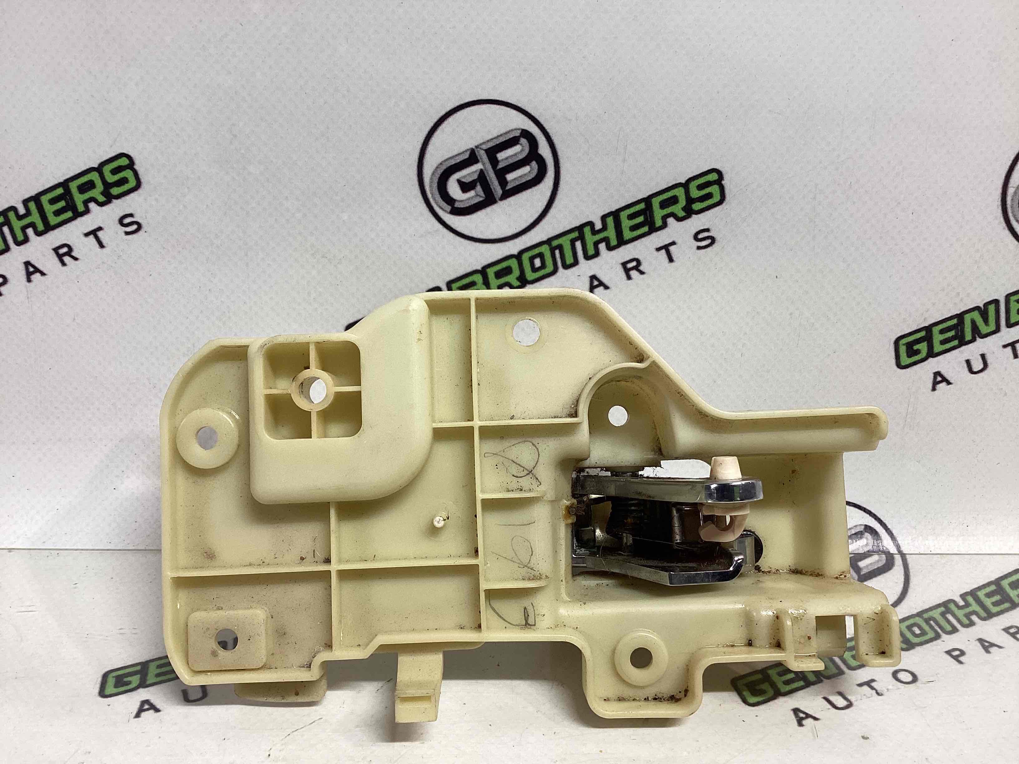 Ручка дверей салону внутрішня, поручень