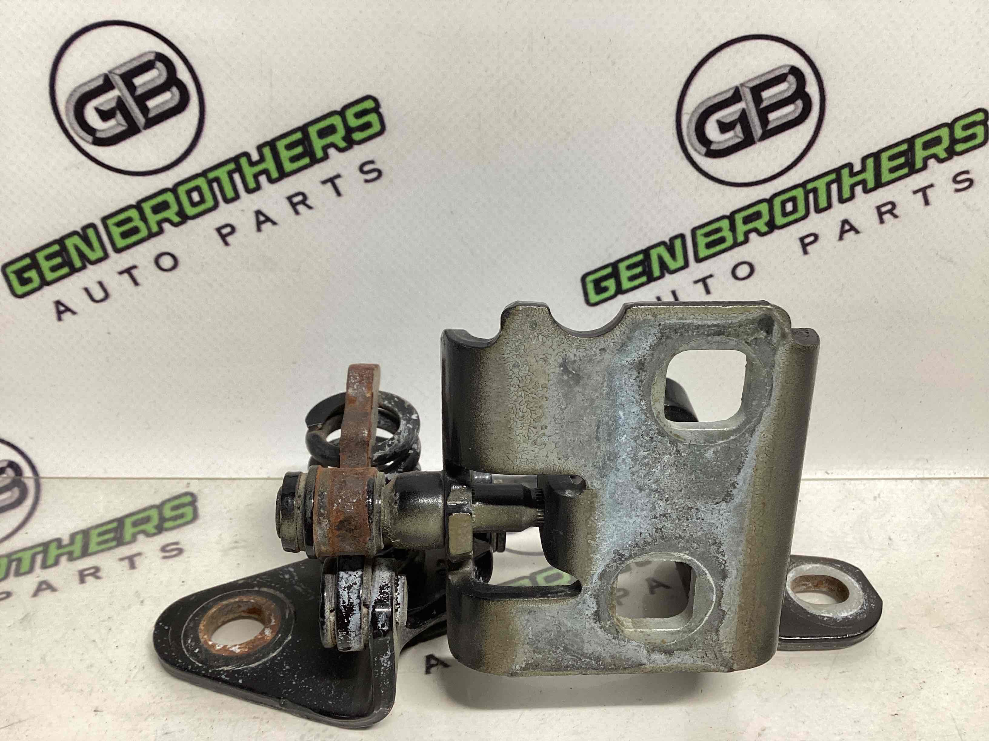 Петля двері, замок двері