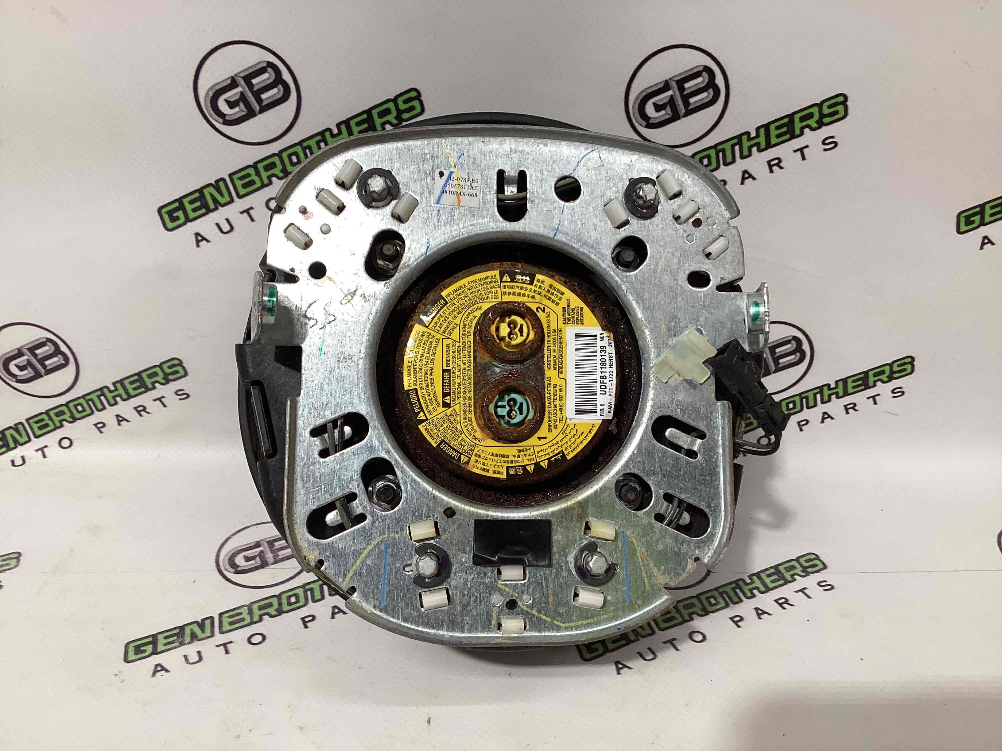 Подушка безпеки водія кермо