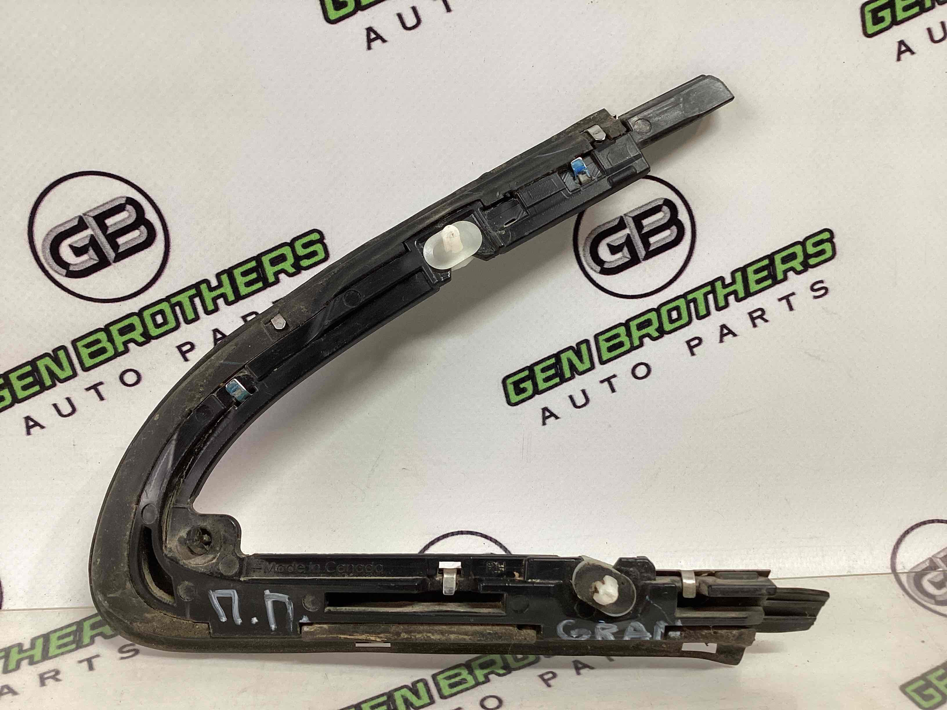 Молдинг двері передньої правої