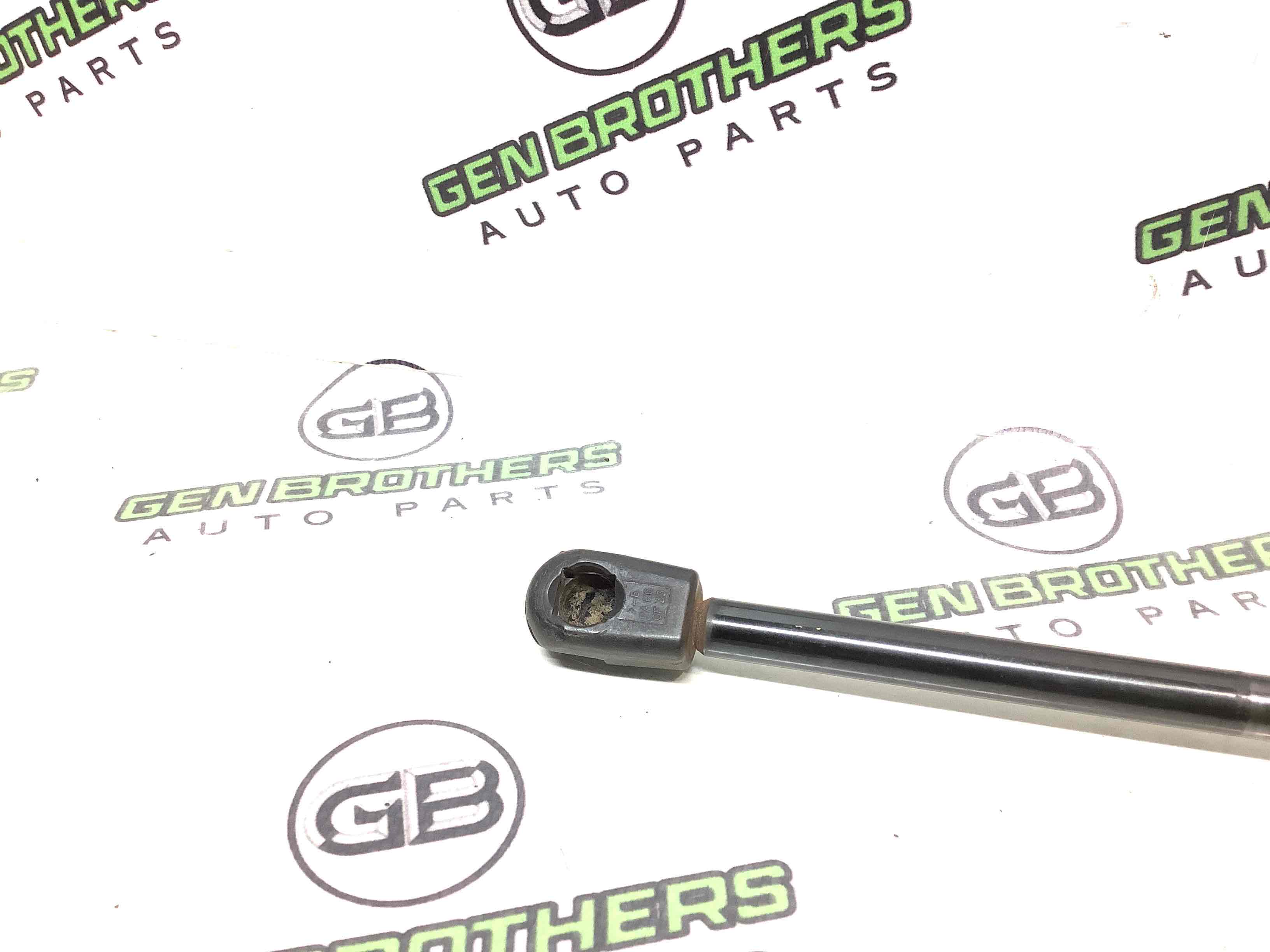 Амортизатор кришки двері багажника