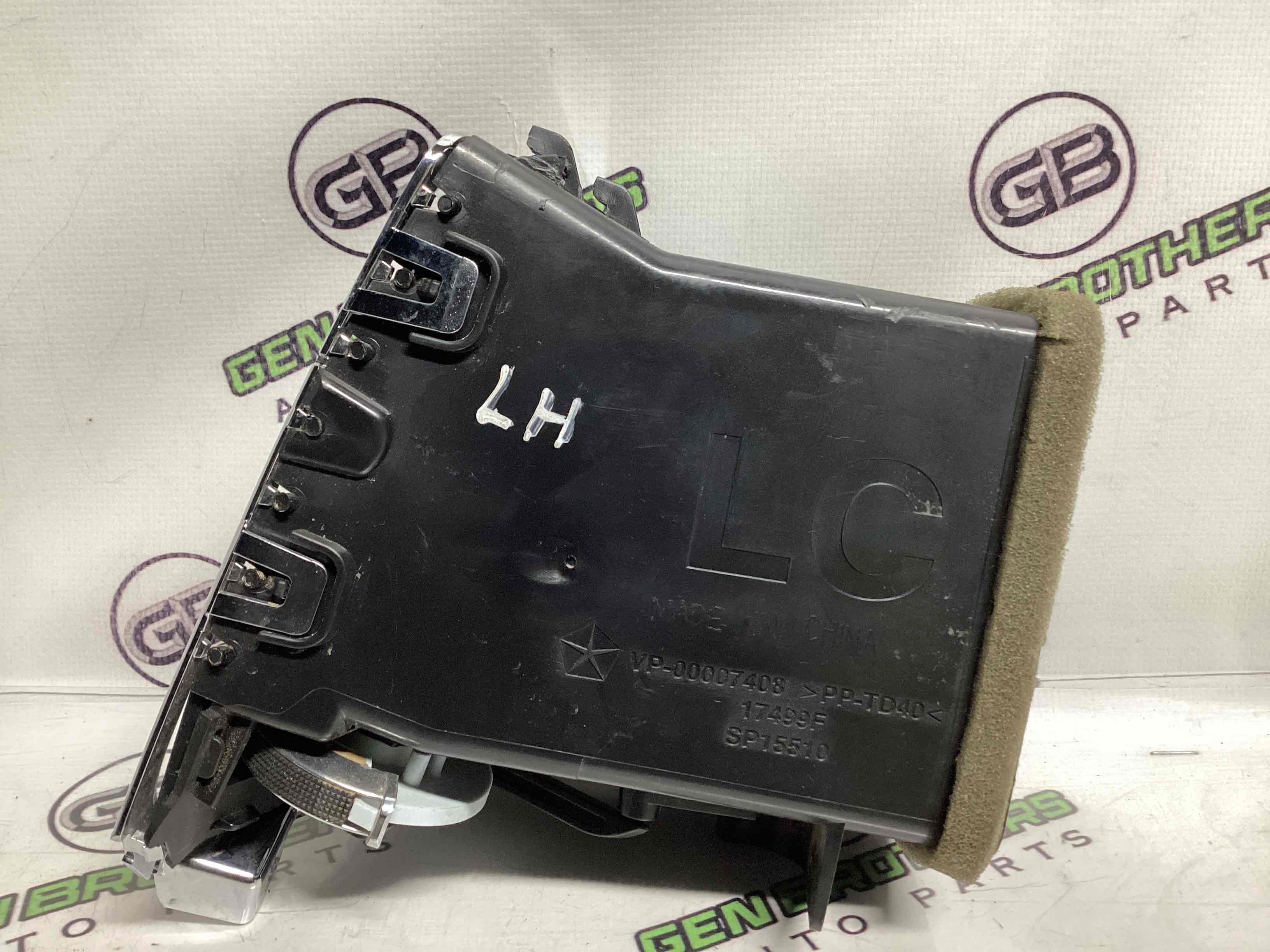 Дефлектор обдування салону