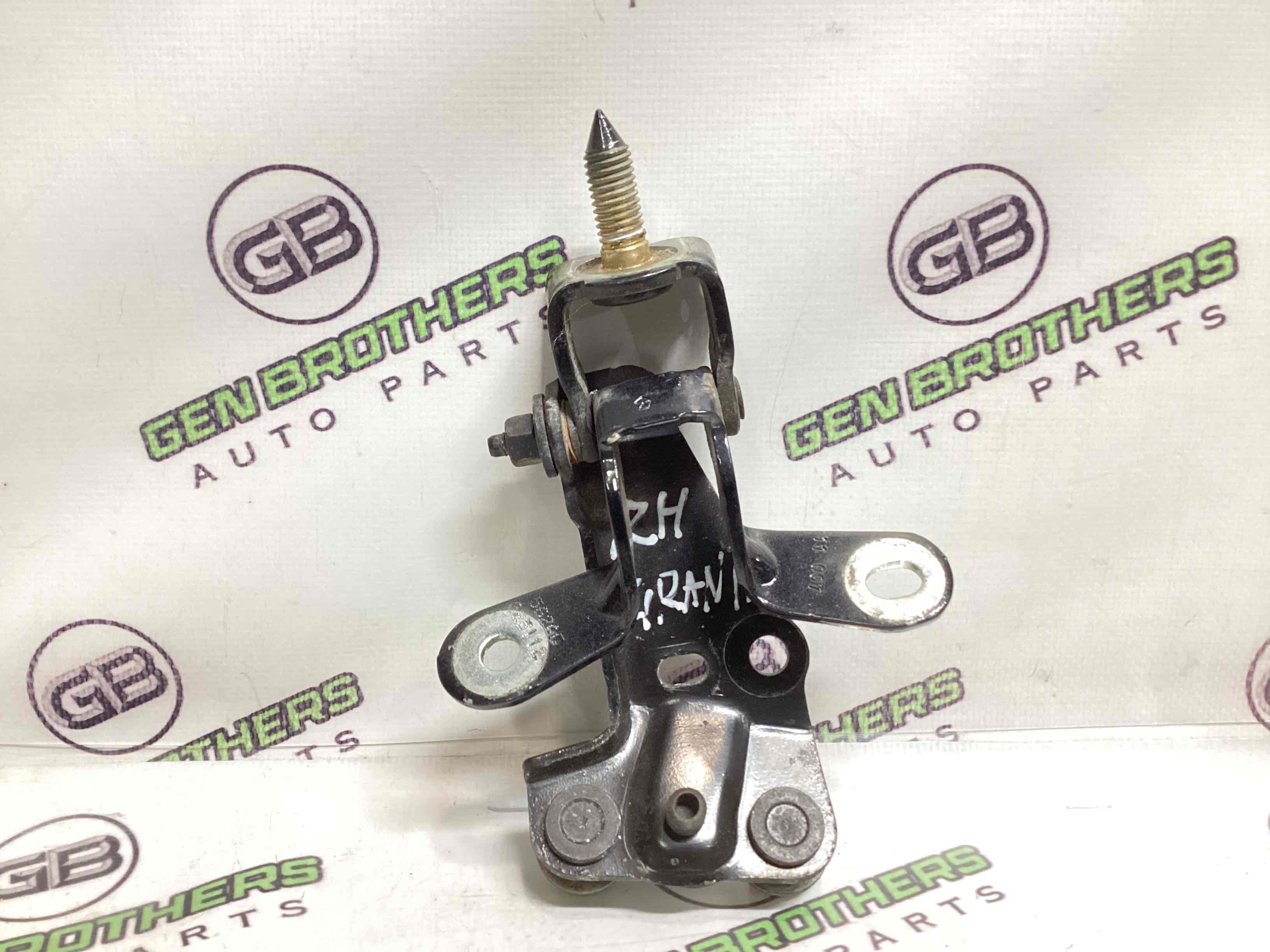 Петля кришки багажника, двері багажника