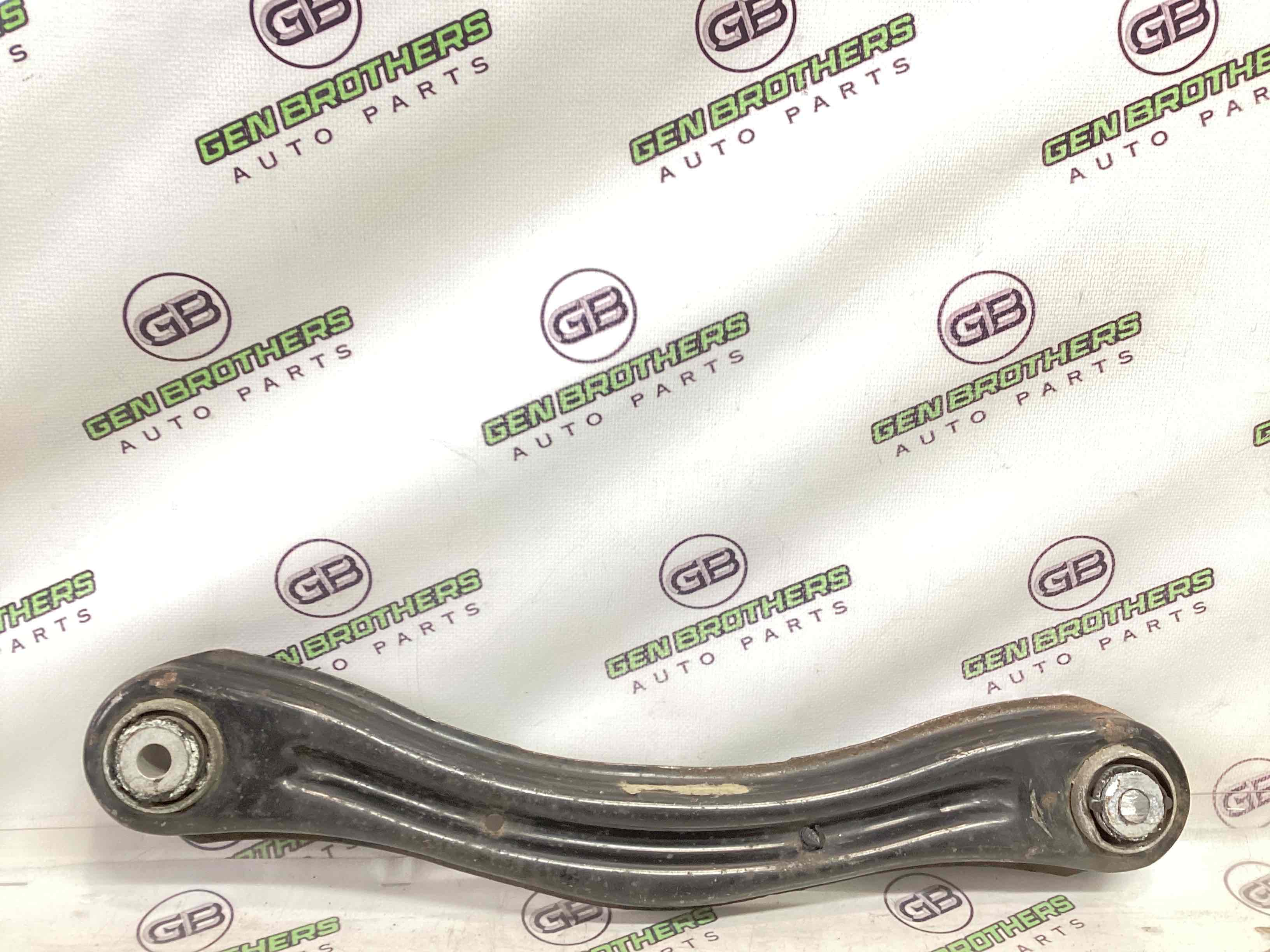 Важіль задній лівий