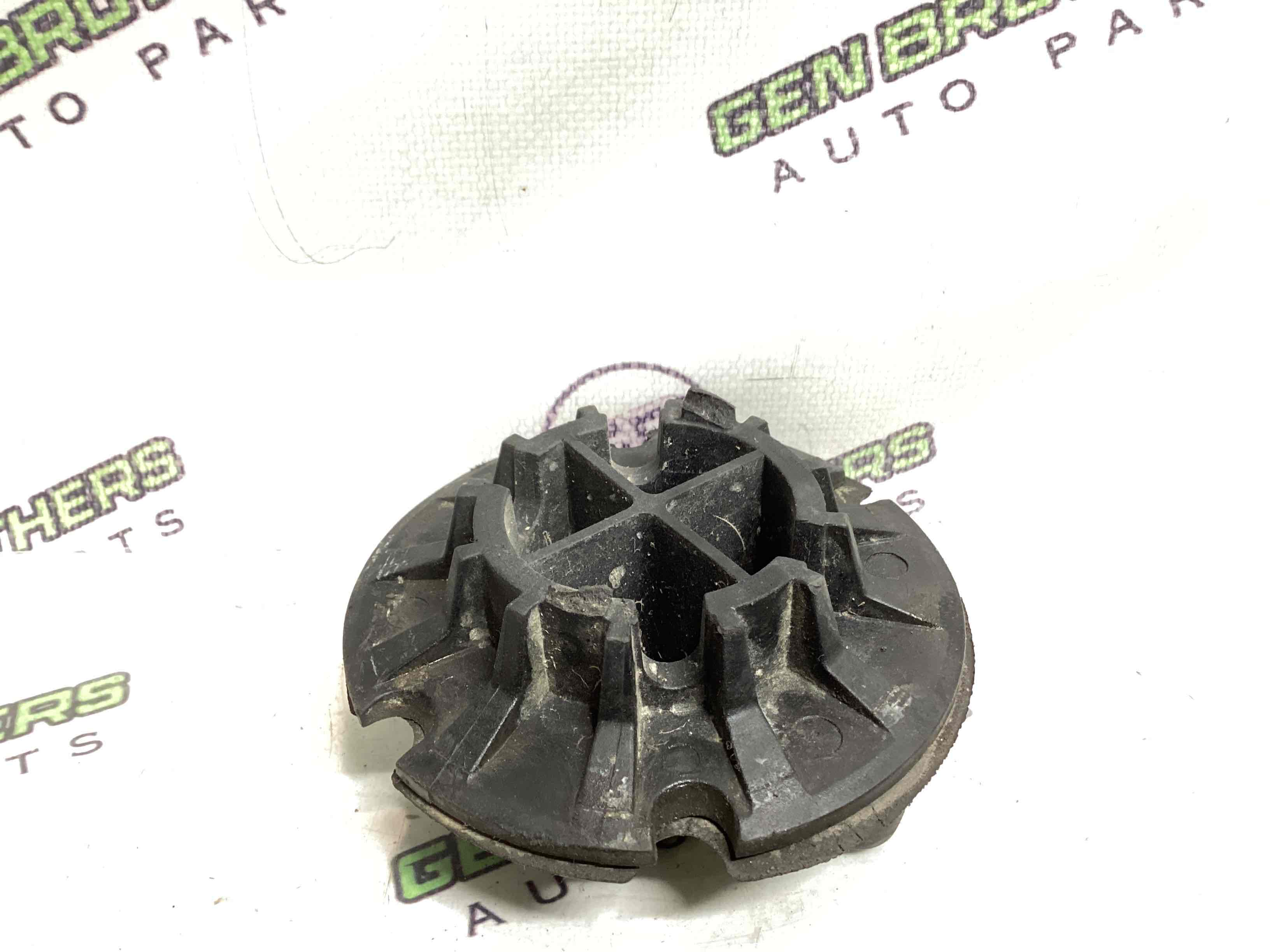 Опора заднього амортизатора