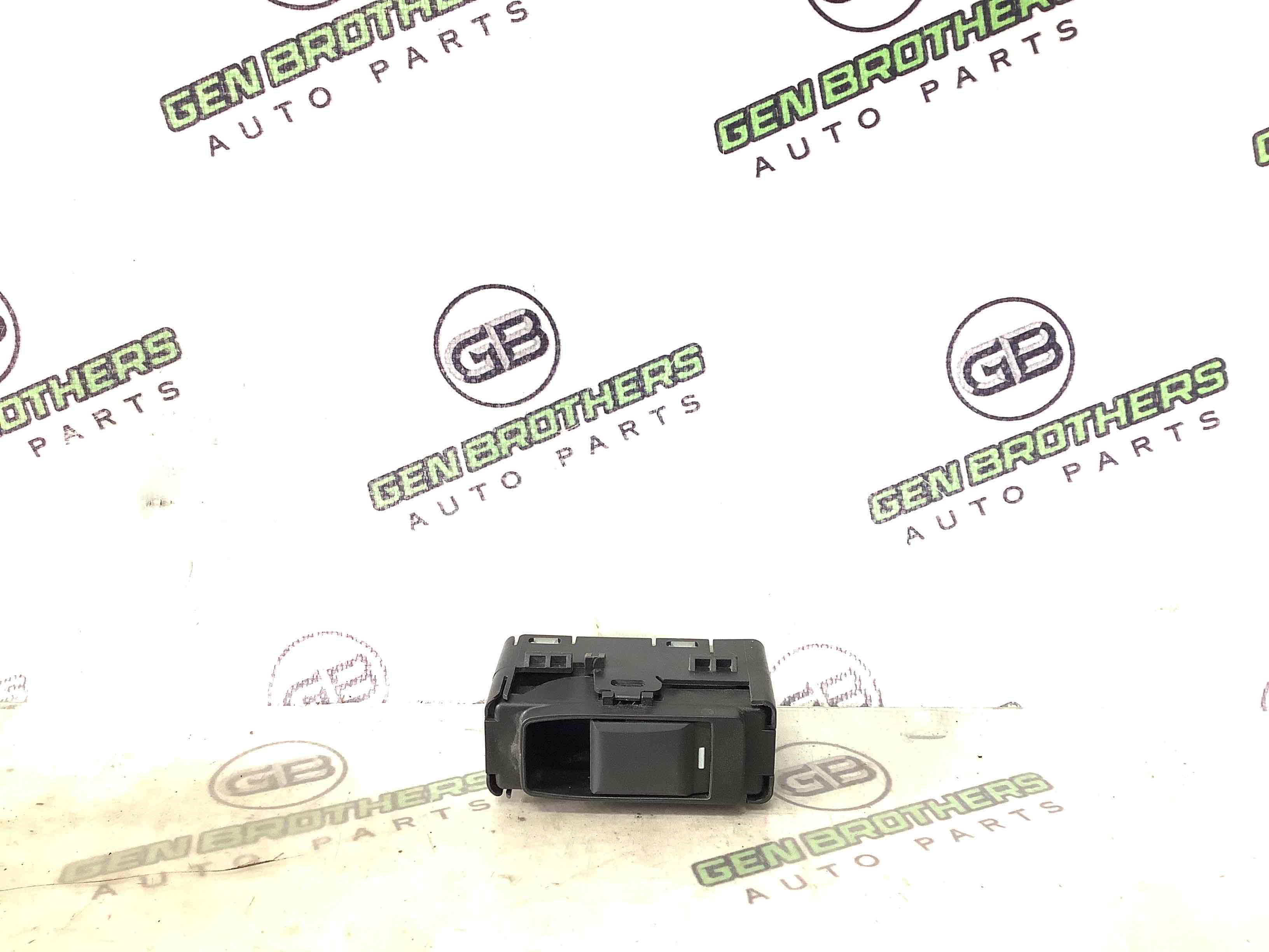 Кнопки керування склопідйомниками