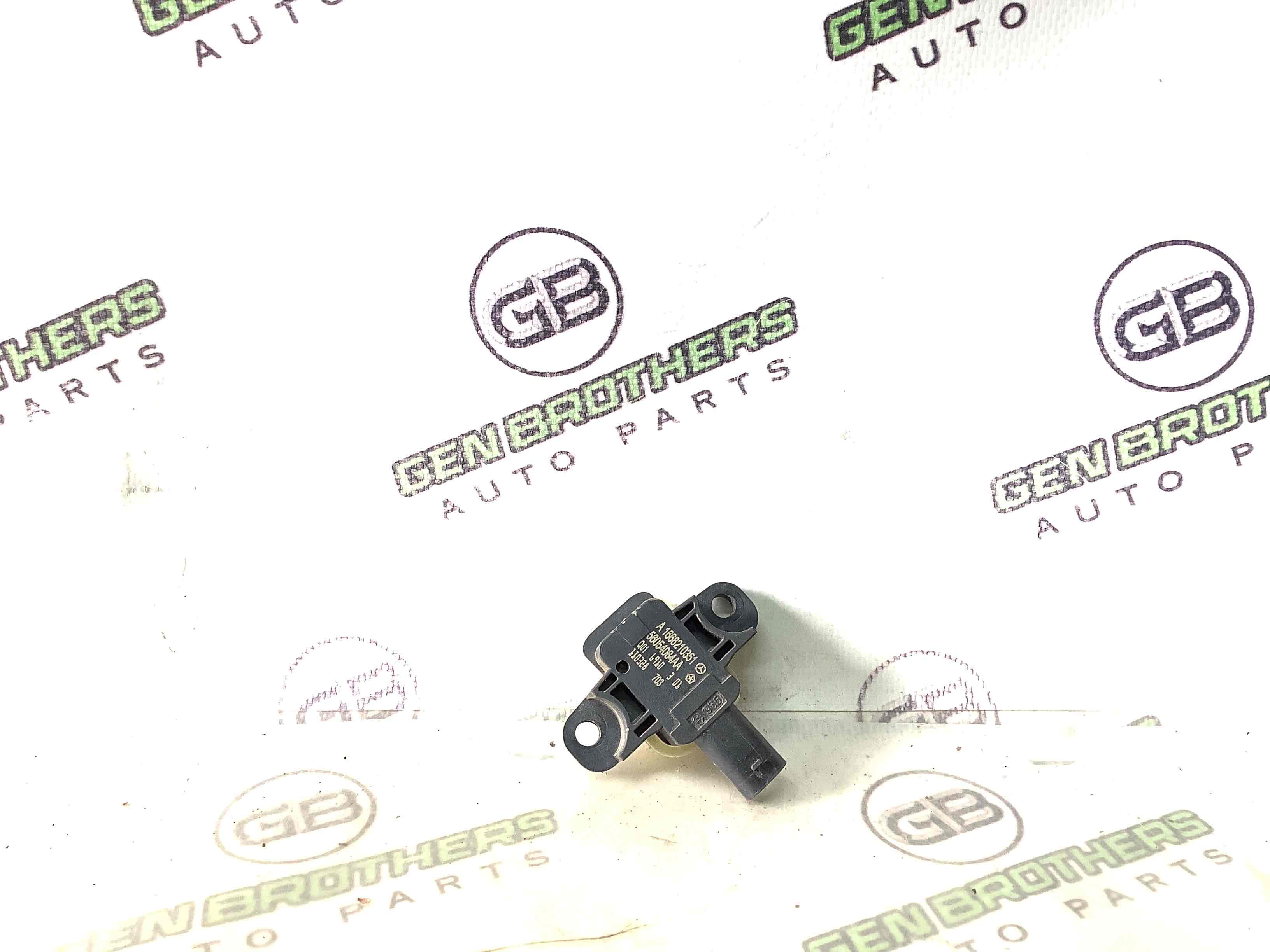 Датчик удару Airbag бічний