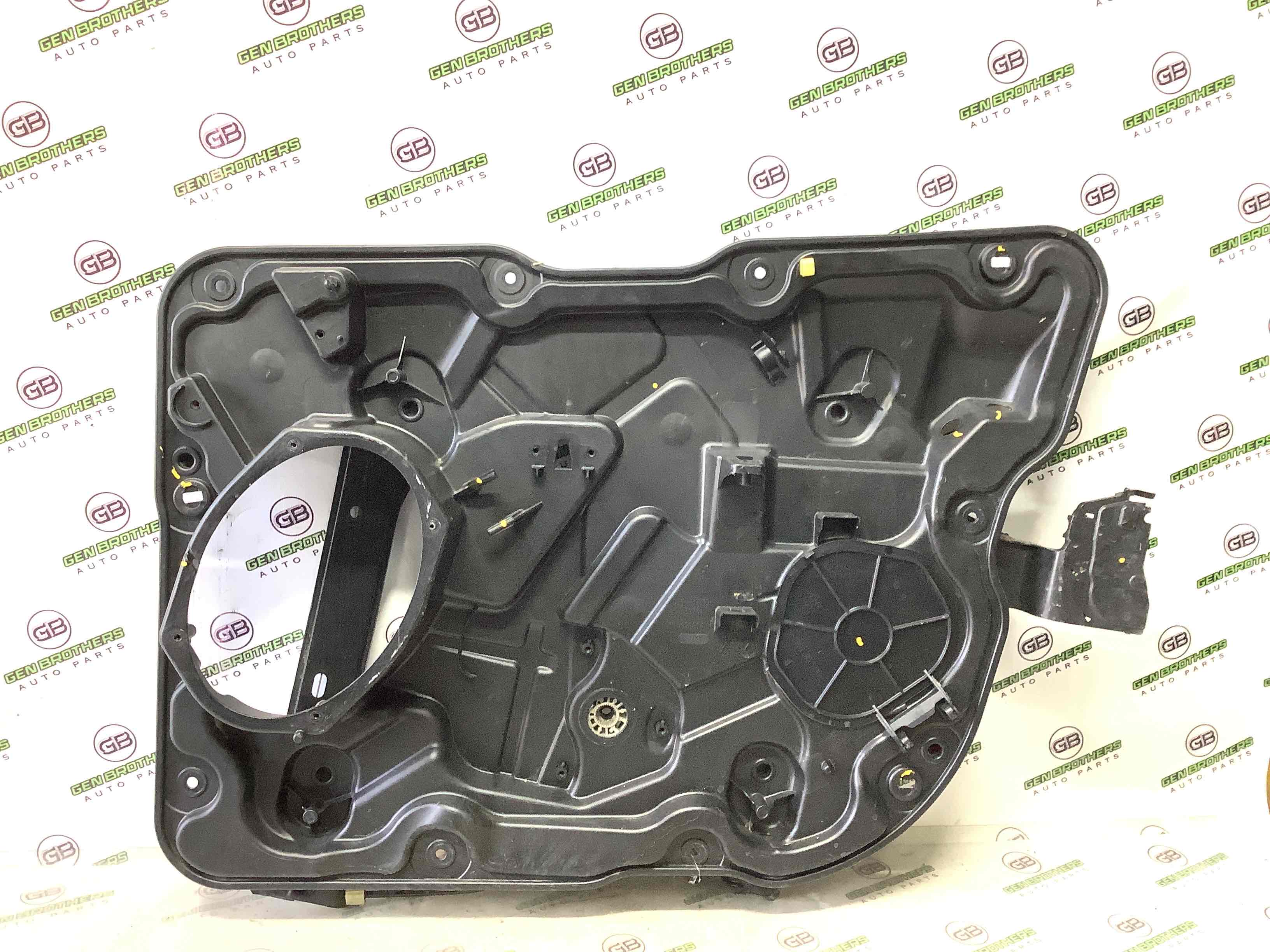 Склопідйомник передній правий