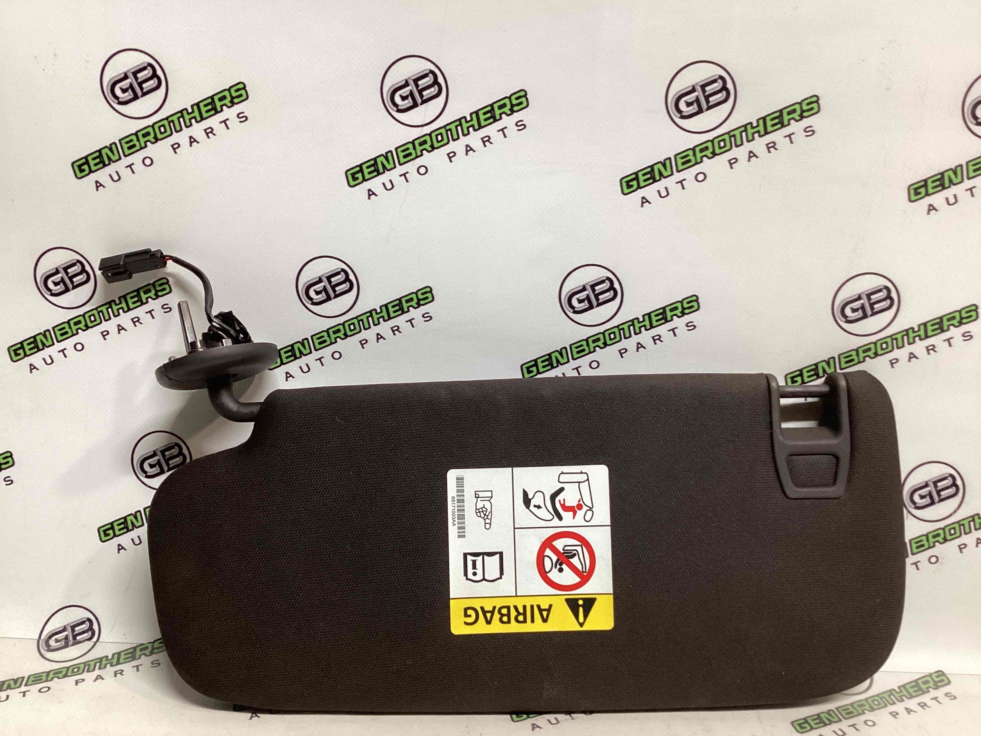 Козирок сонцезахисний