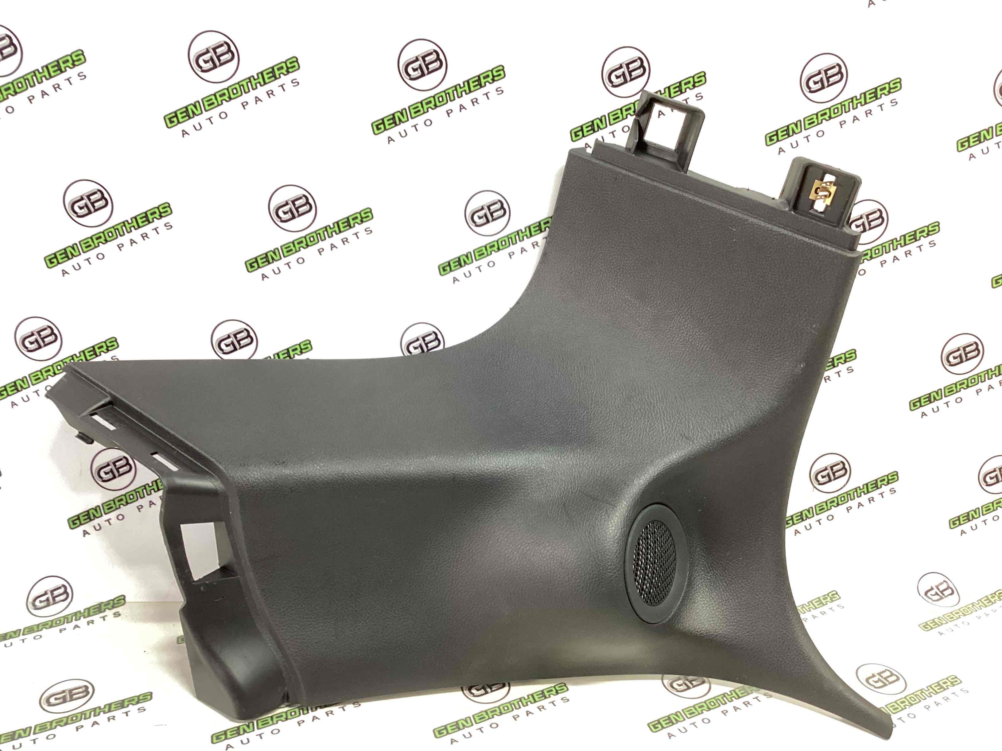 Обшивка задньої стійки ліва