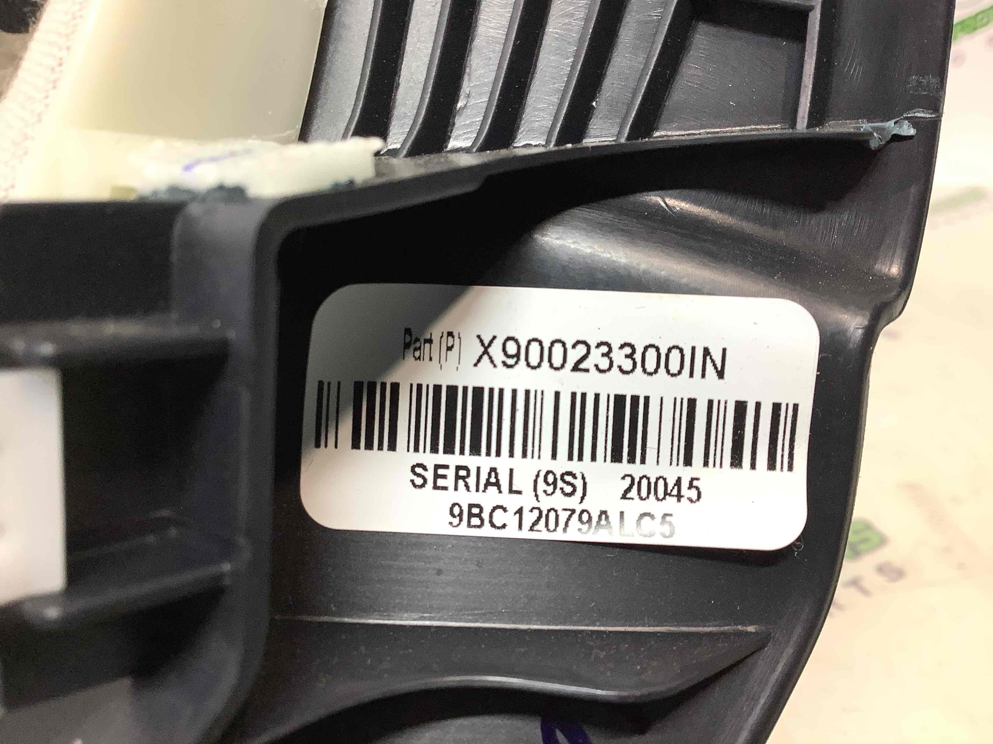 Оздоблення керма та кермової колонки