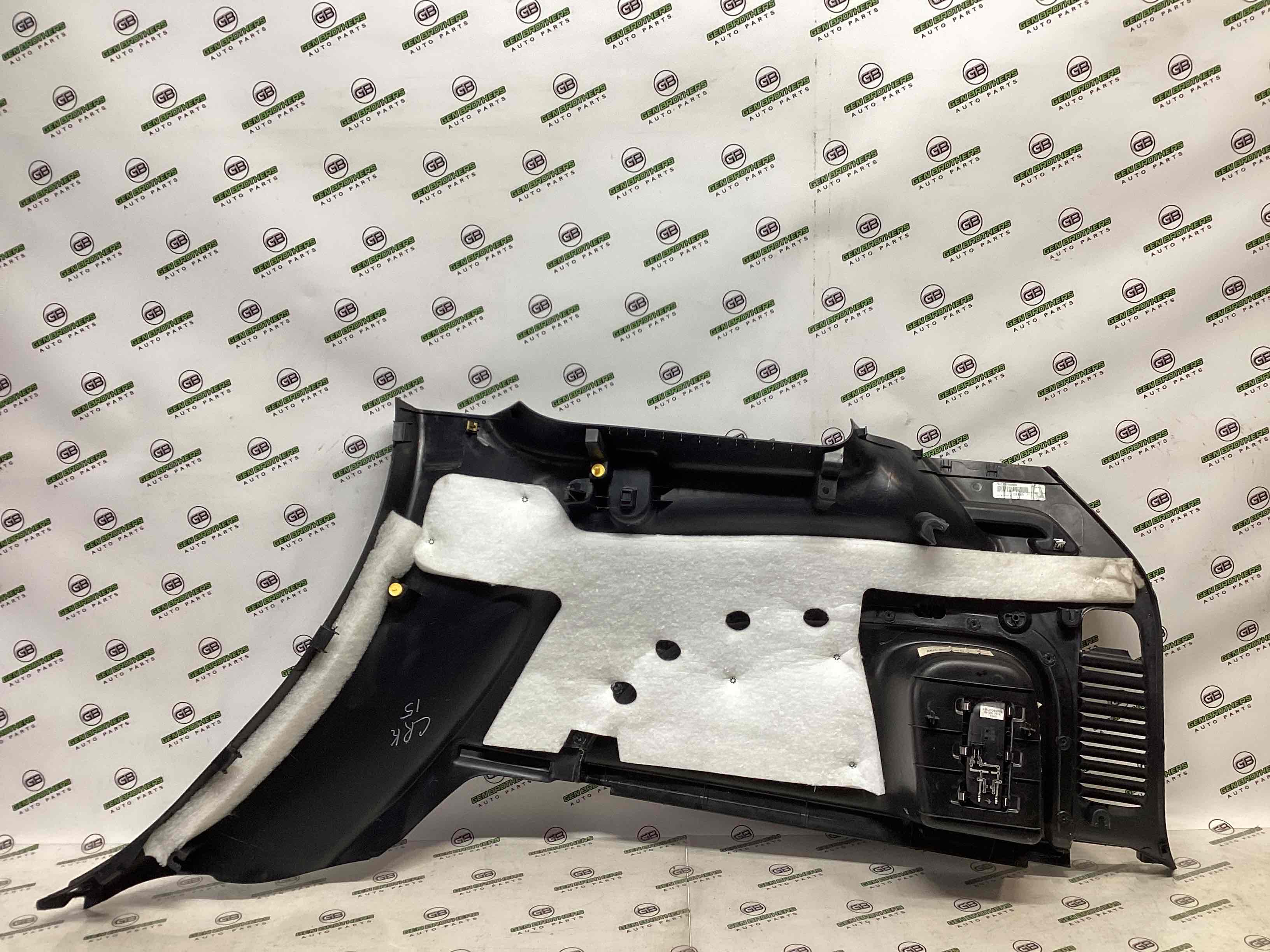 Елементи оздоблення багажника