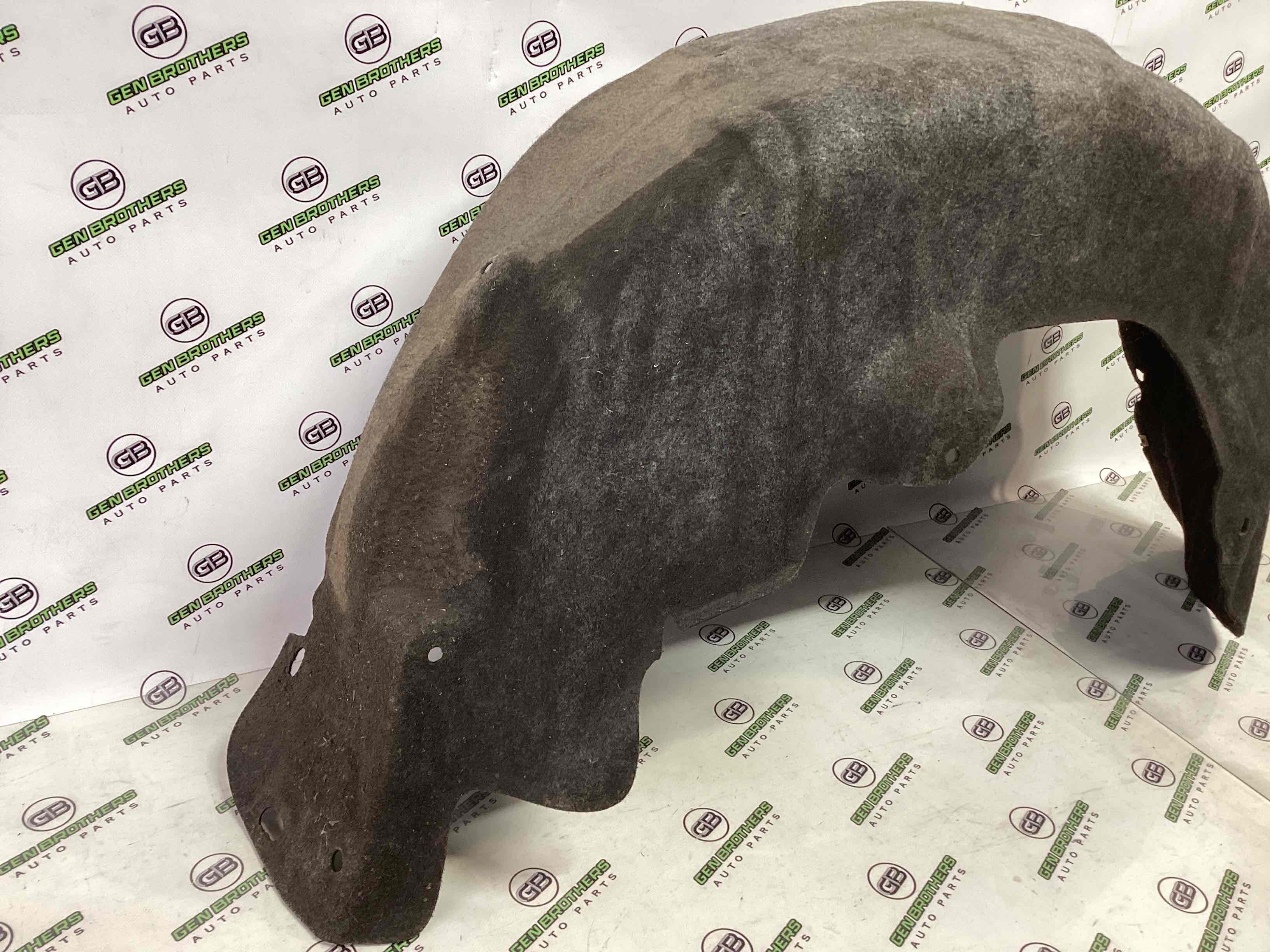 Захист арок задній правий підкрилок