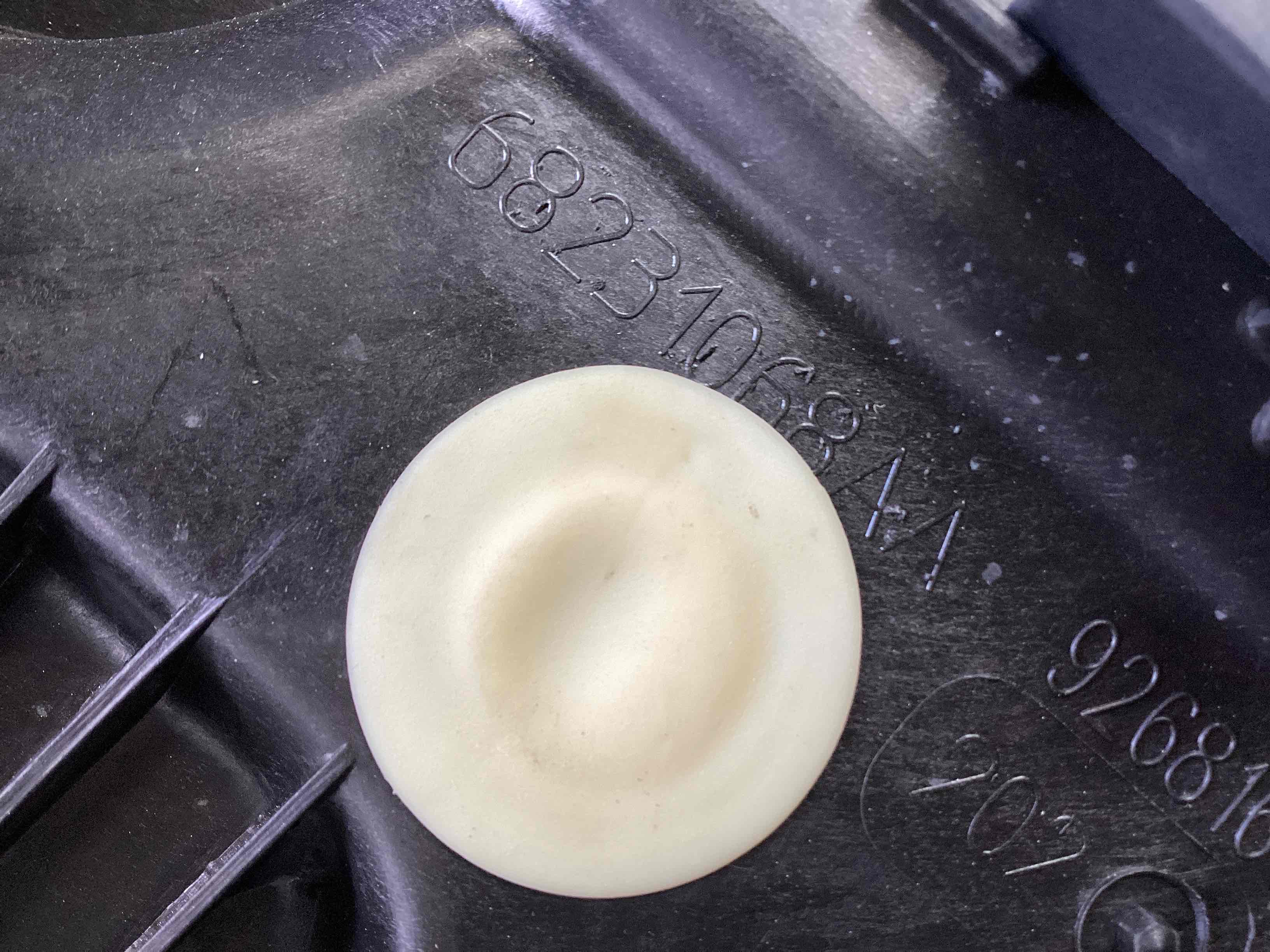 Склопідйомник задній правий