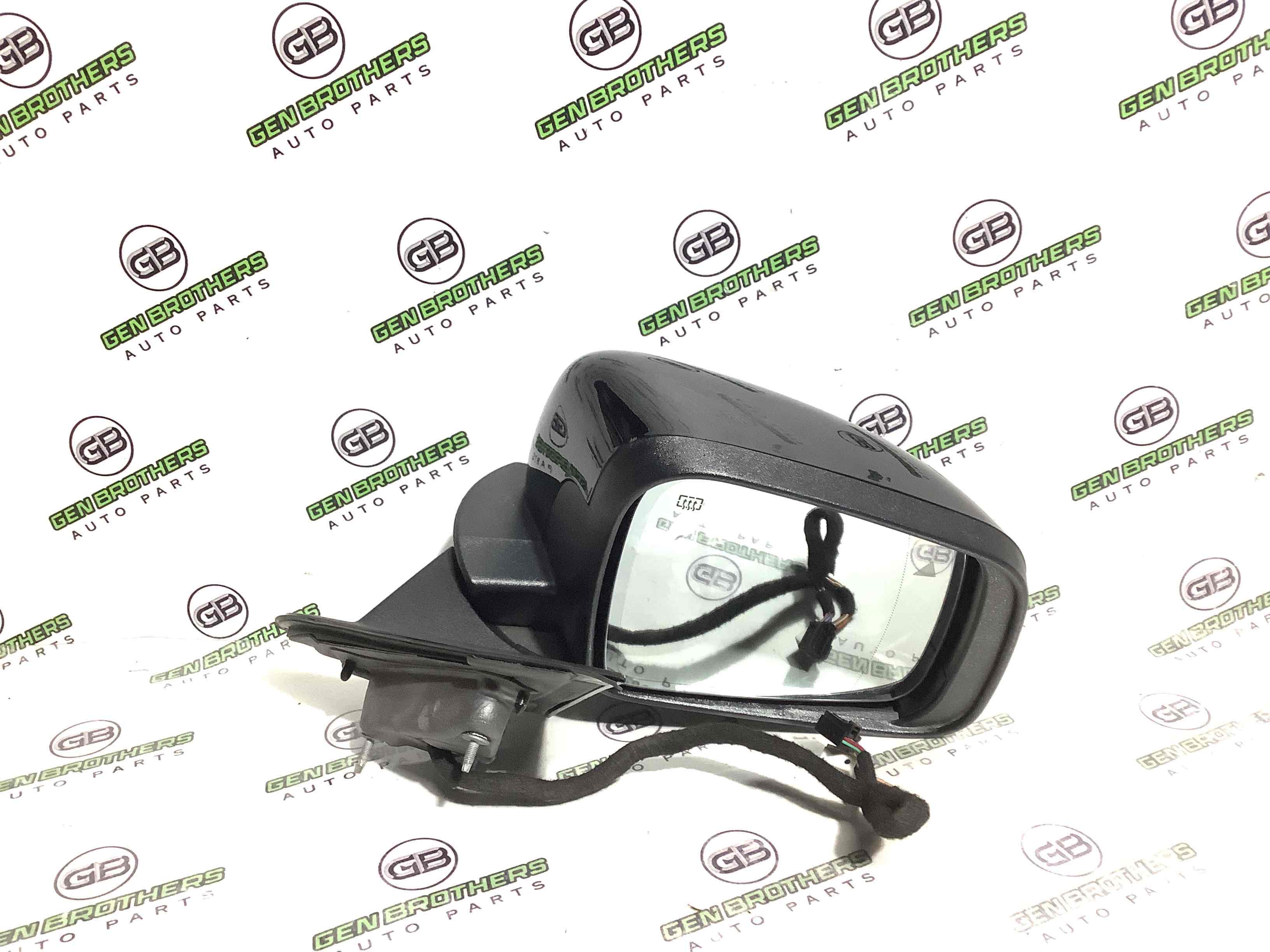 Дзеркало зовнішнє праве