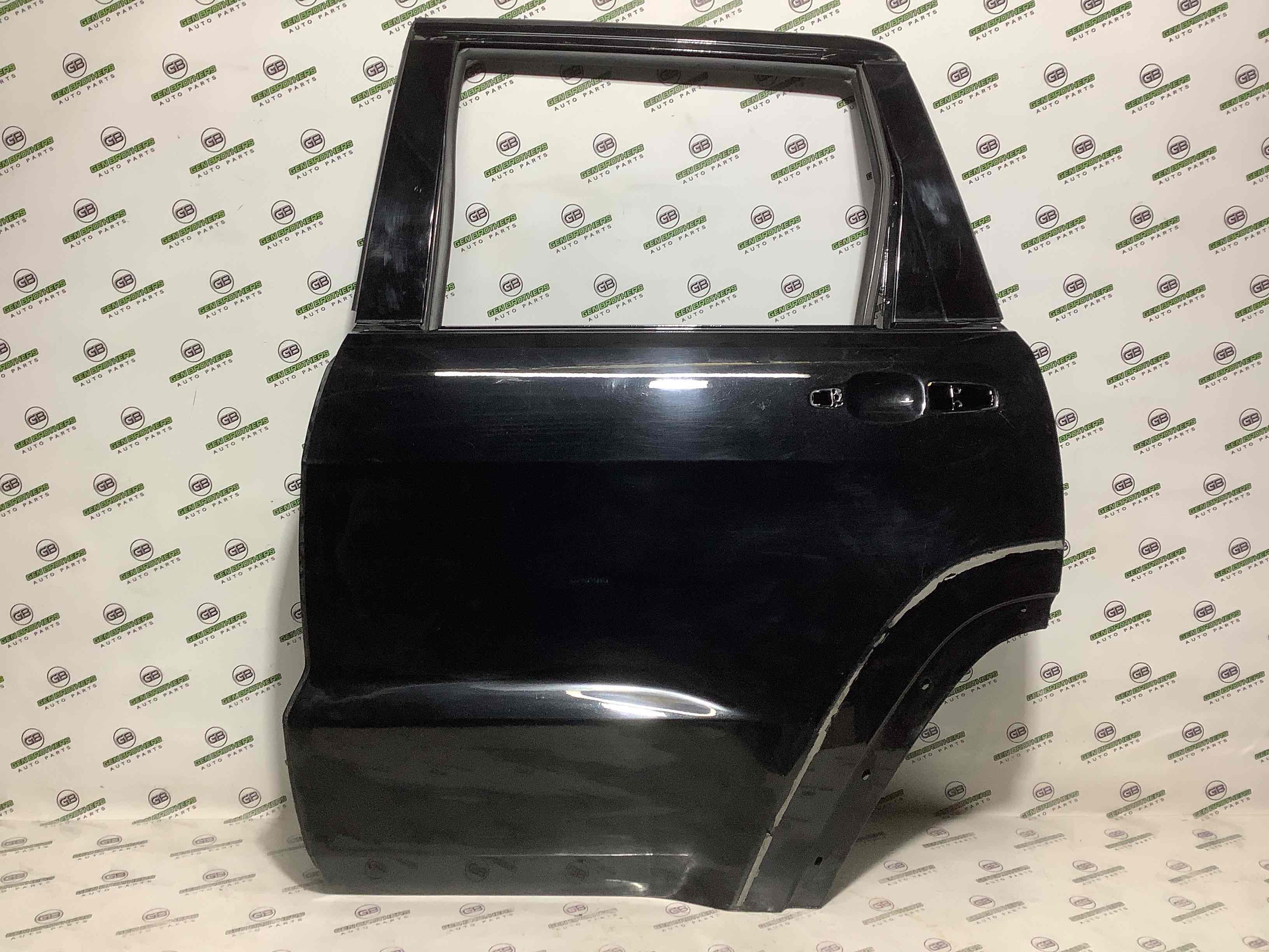 Двері задні ліві