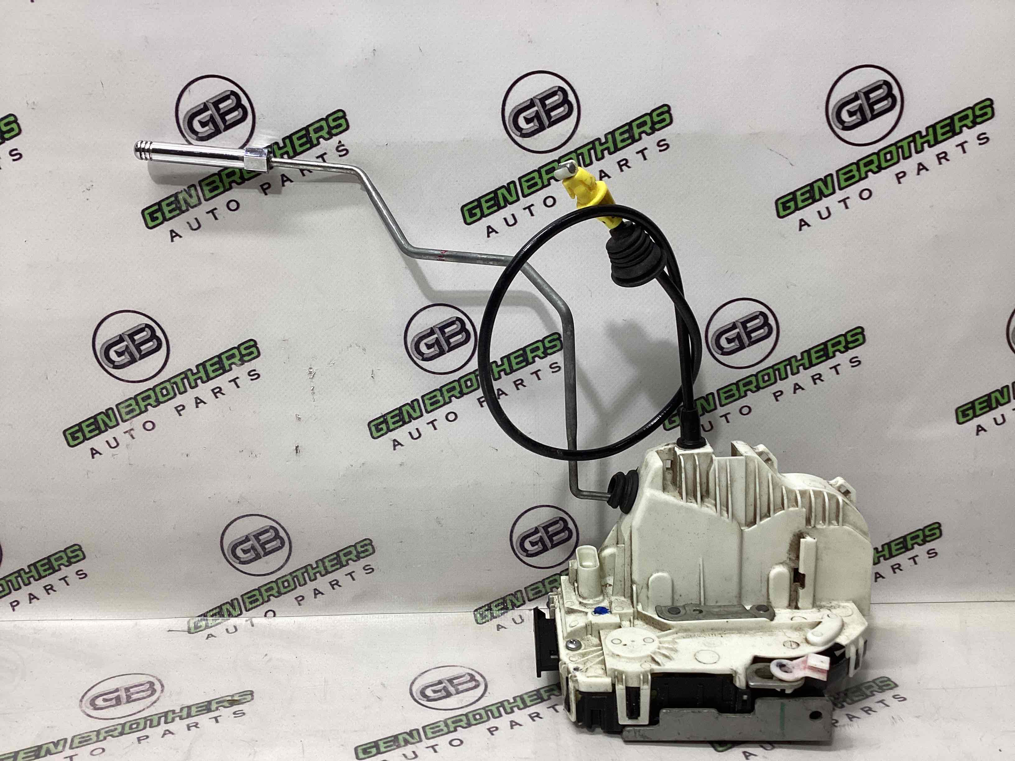 Замок дверей задньої правої