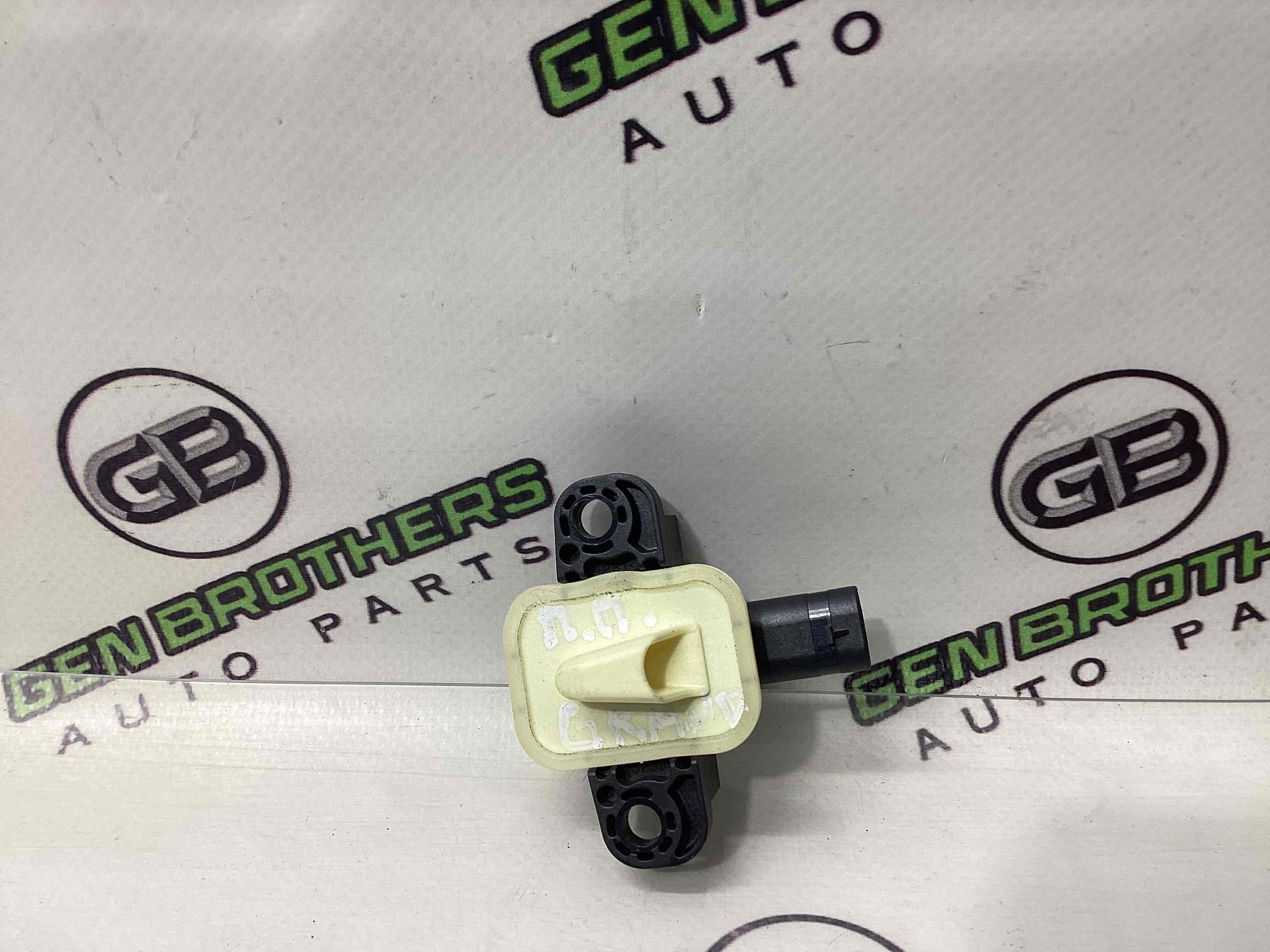 Датчик удару Airbag бічний