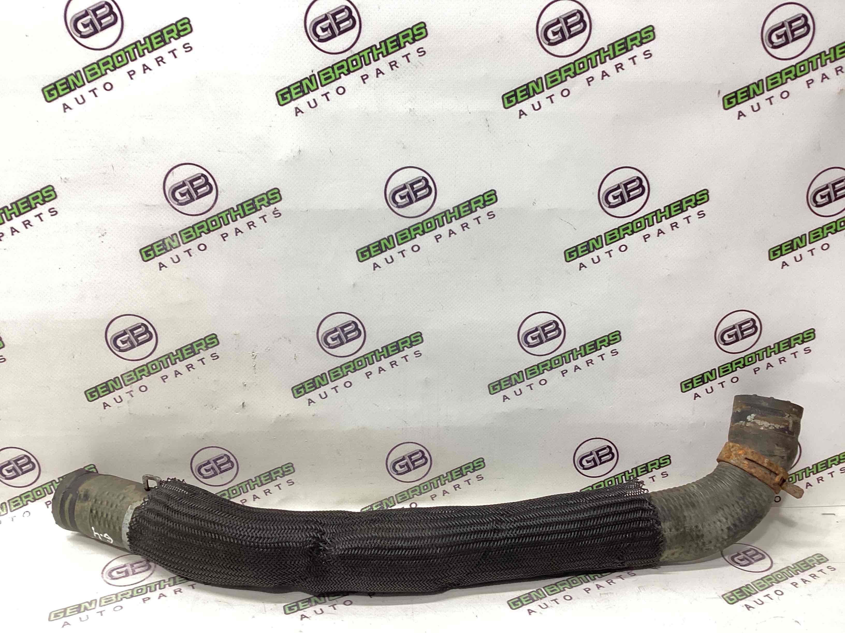 Патрубок радіаторів