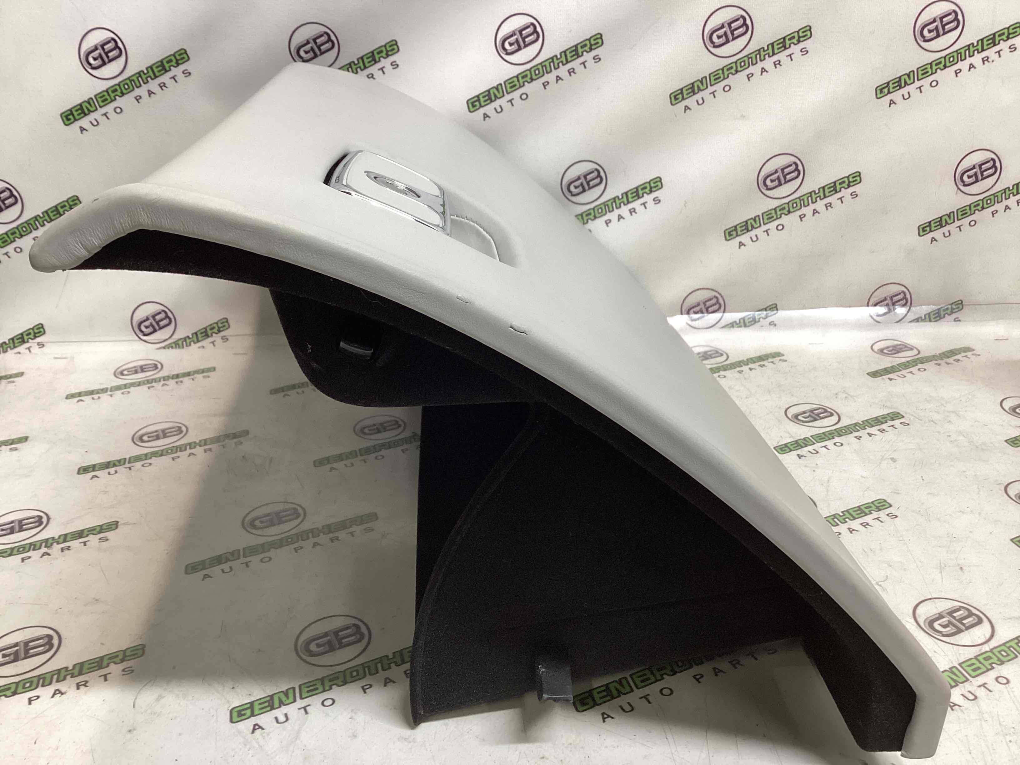 Бардачок замок бардачка, підстаканник, ящик