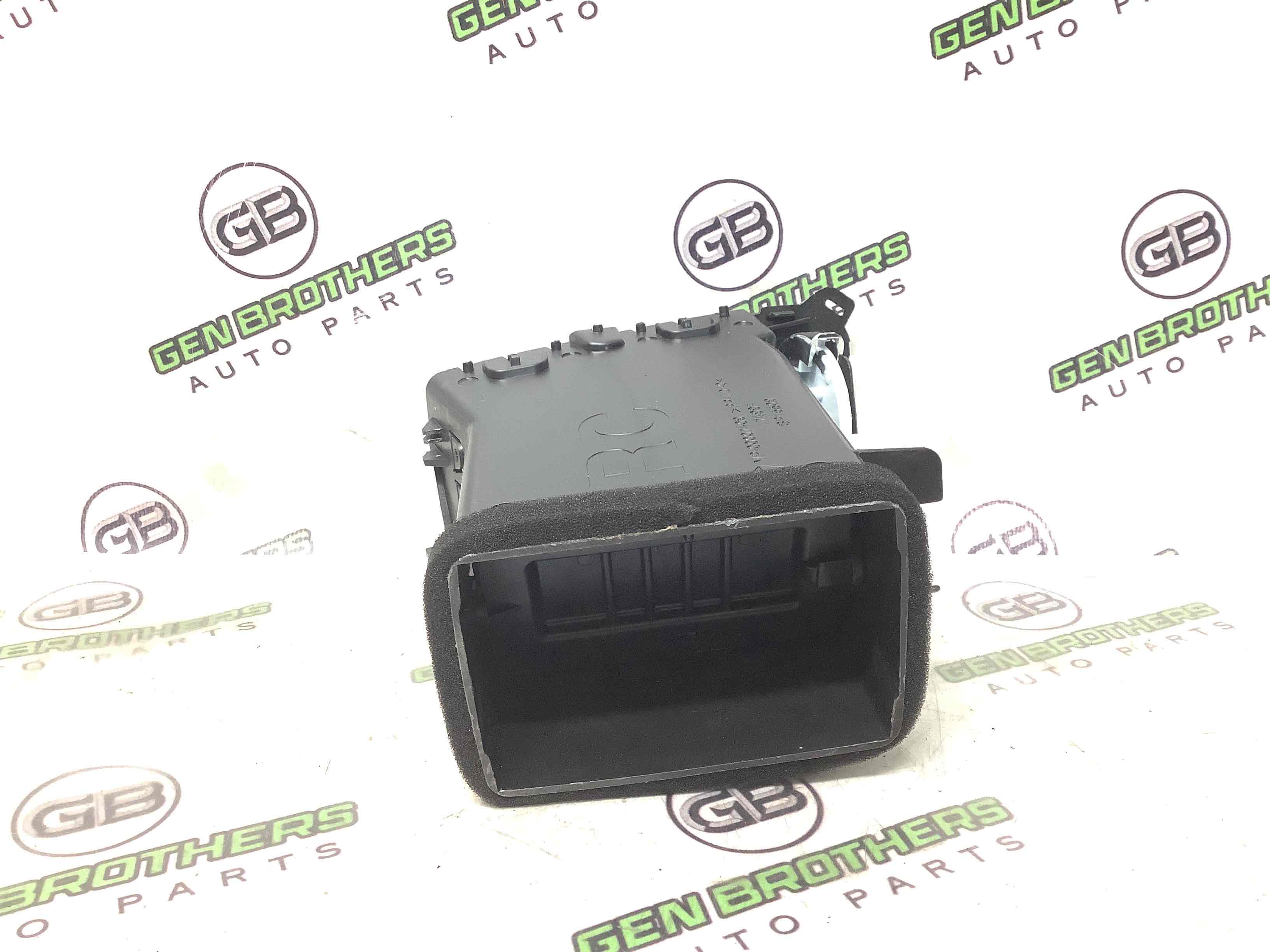 Дефлектор обдування салону