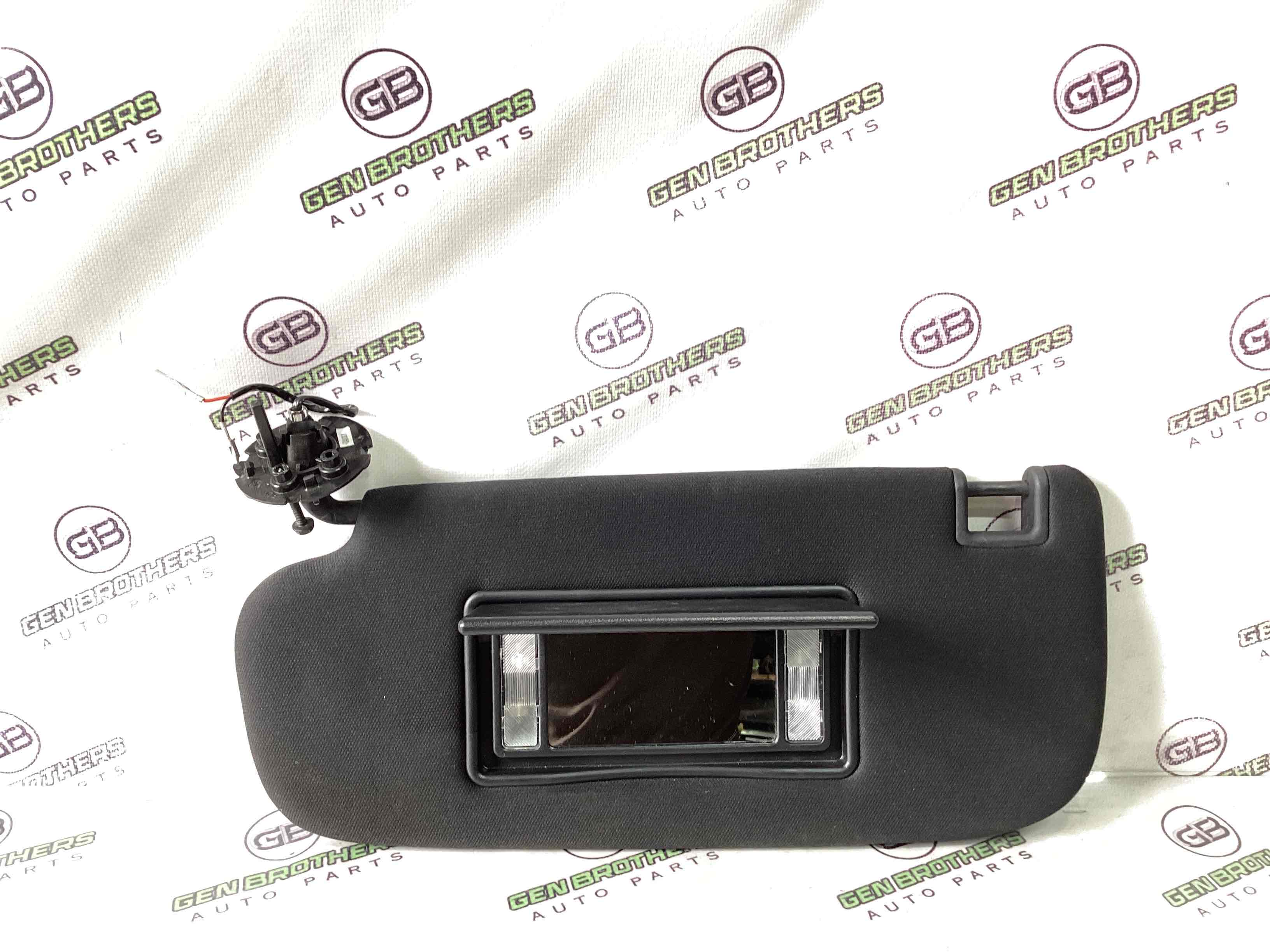 Козирок сонцезахисний