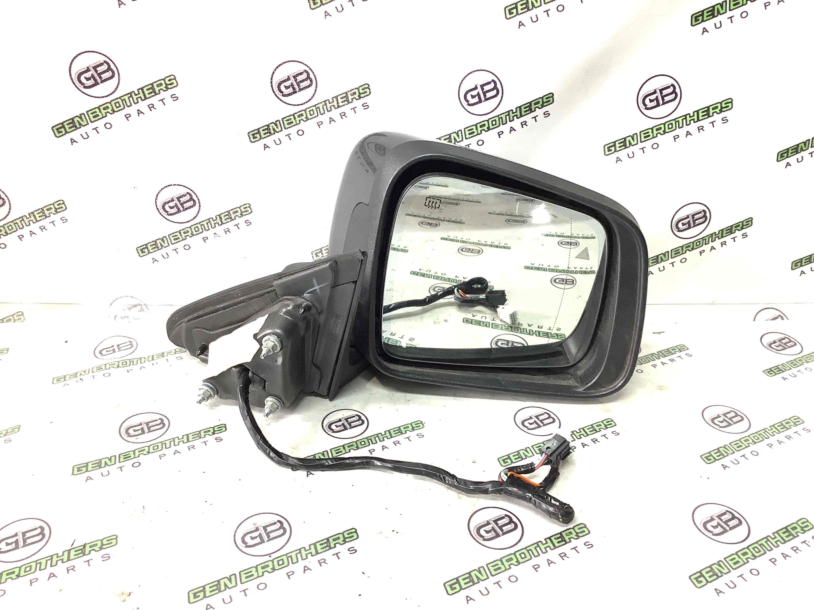 Дзеркало зовнішнє праве