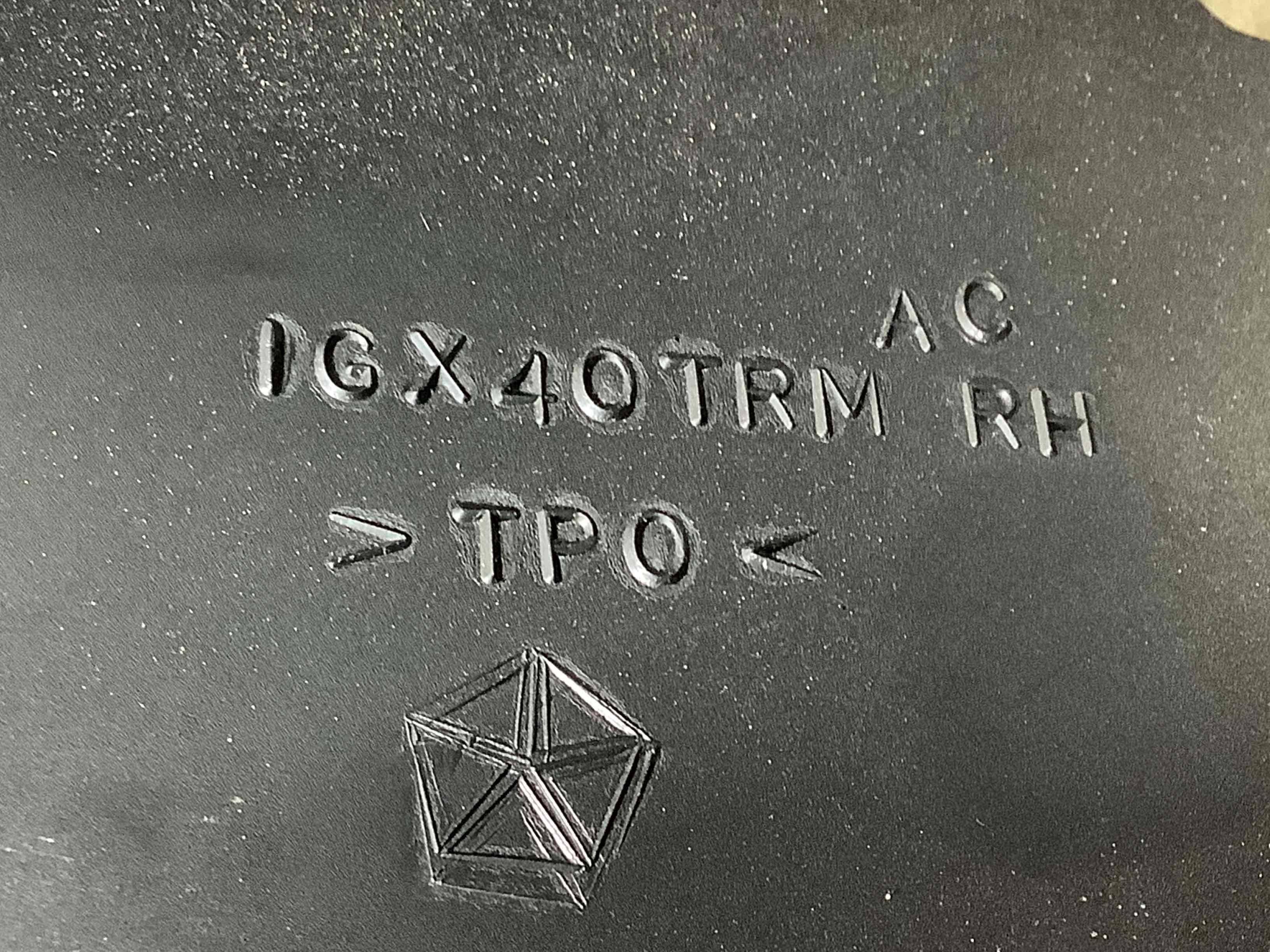 Ущільнювач скла, двері