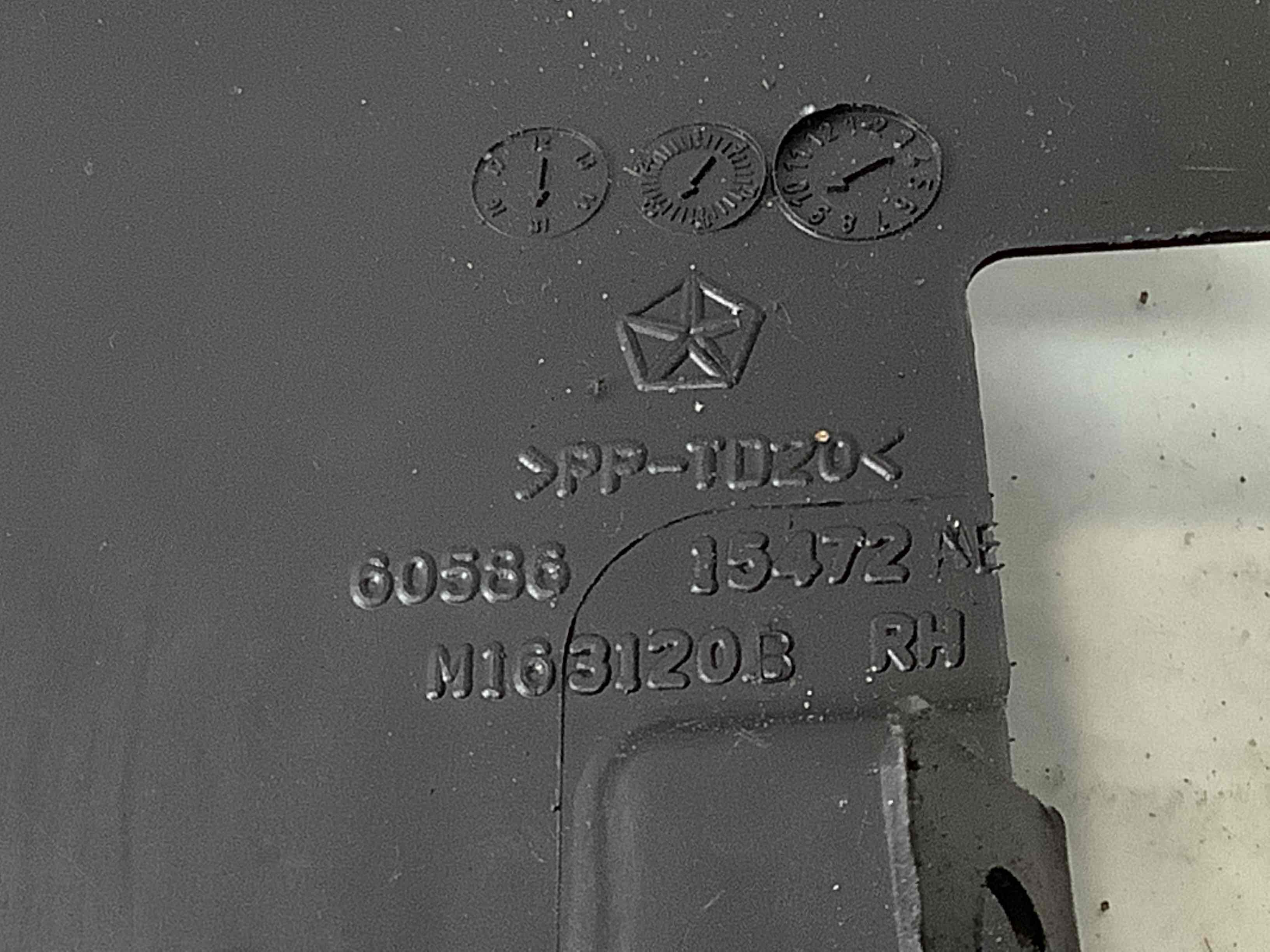 Дефлектор обдува радіатора