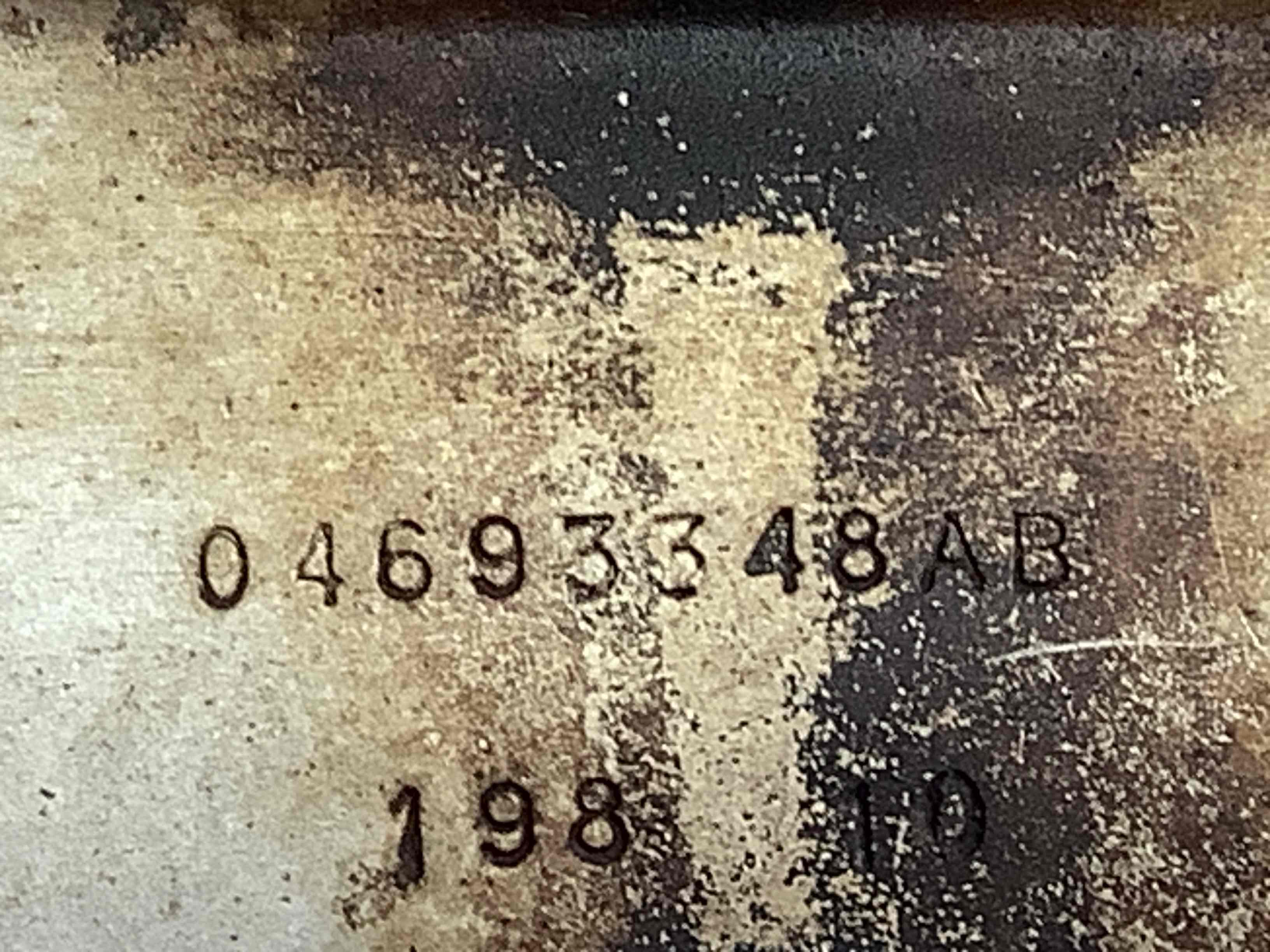 Теплоэкран, пластиковые изоляторы