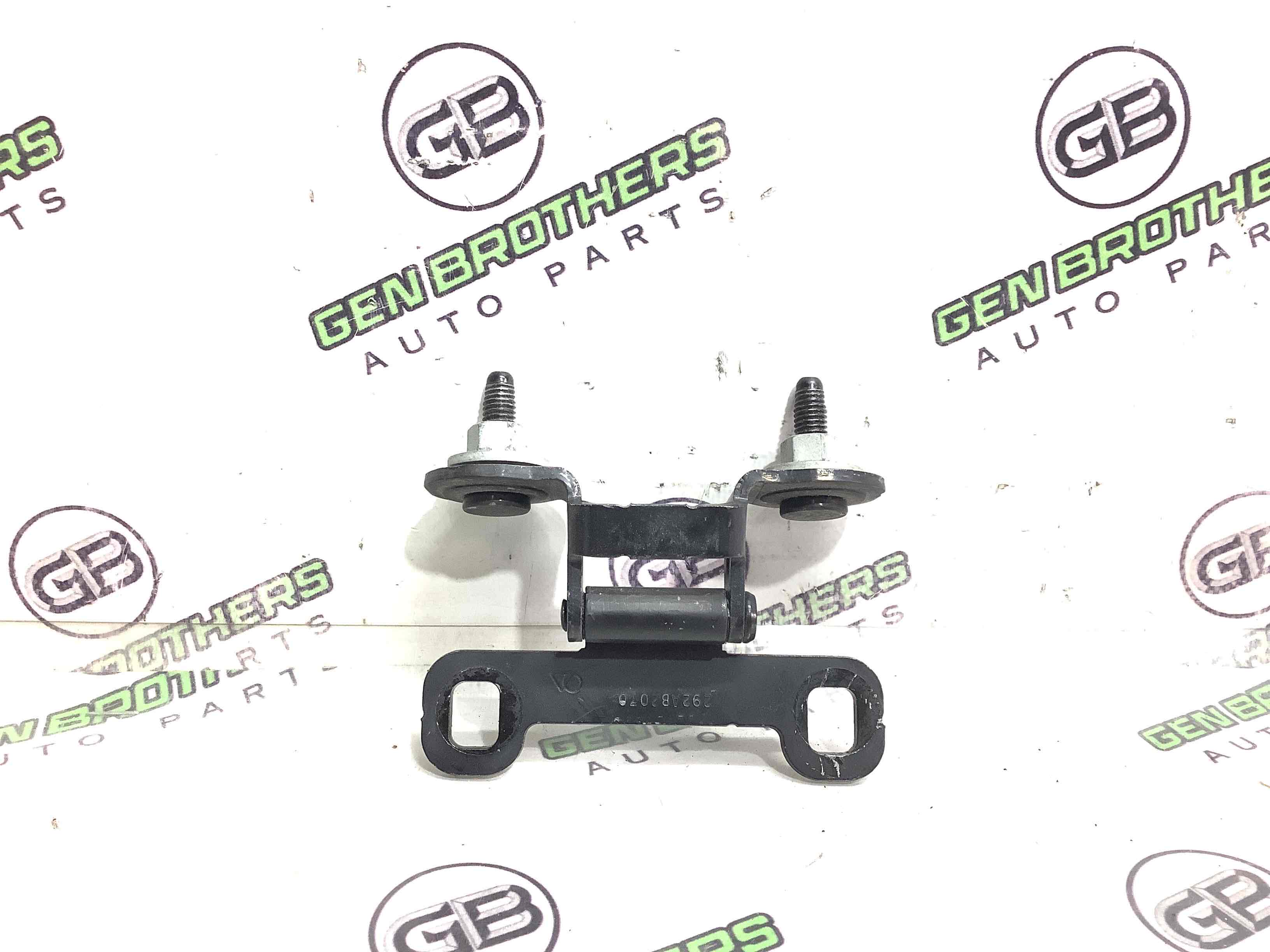 Петля крышки багажника, двери багажника