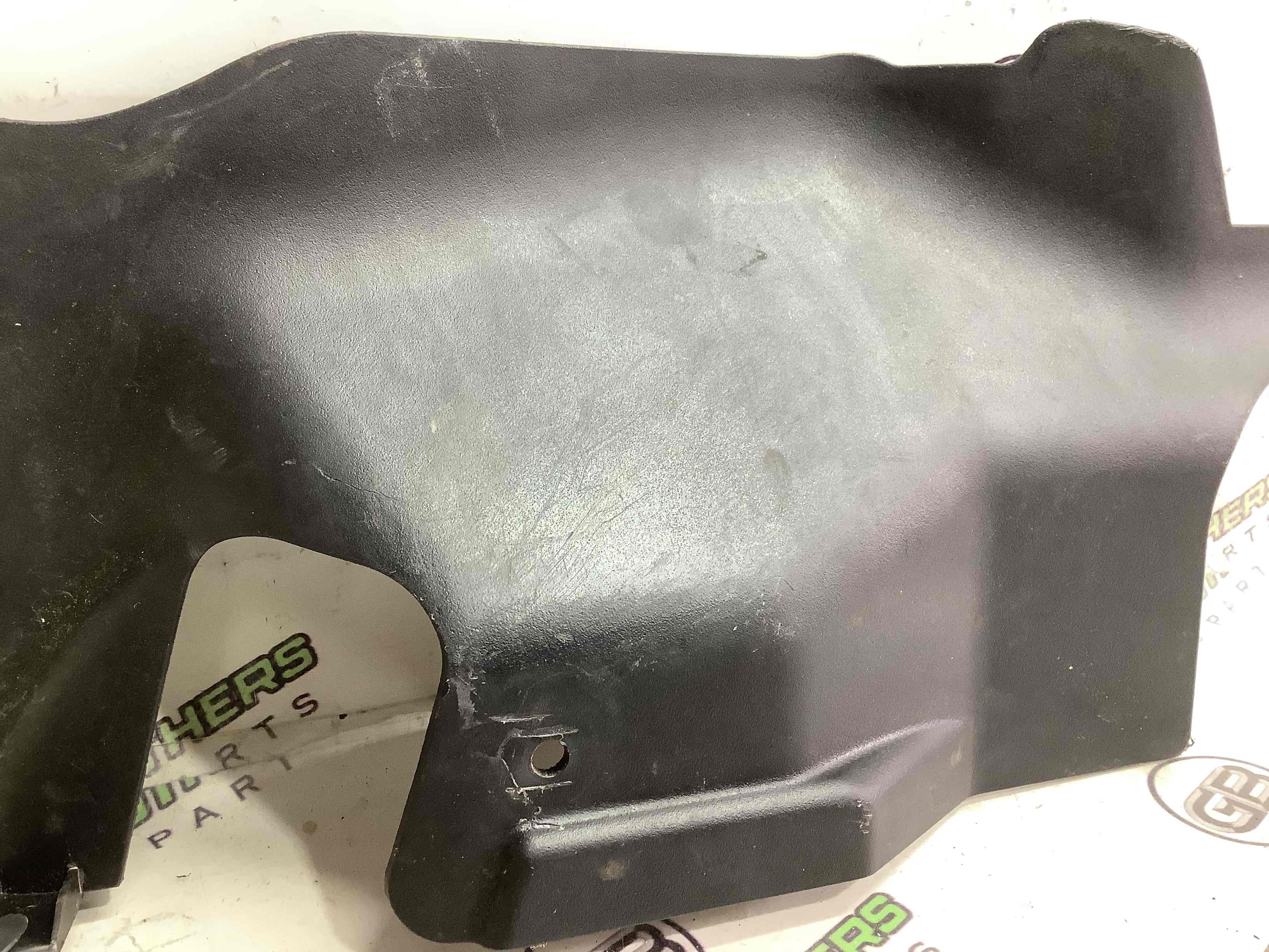 Пластиковые элементы салона