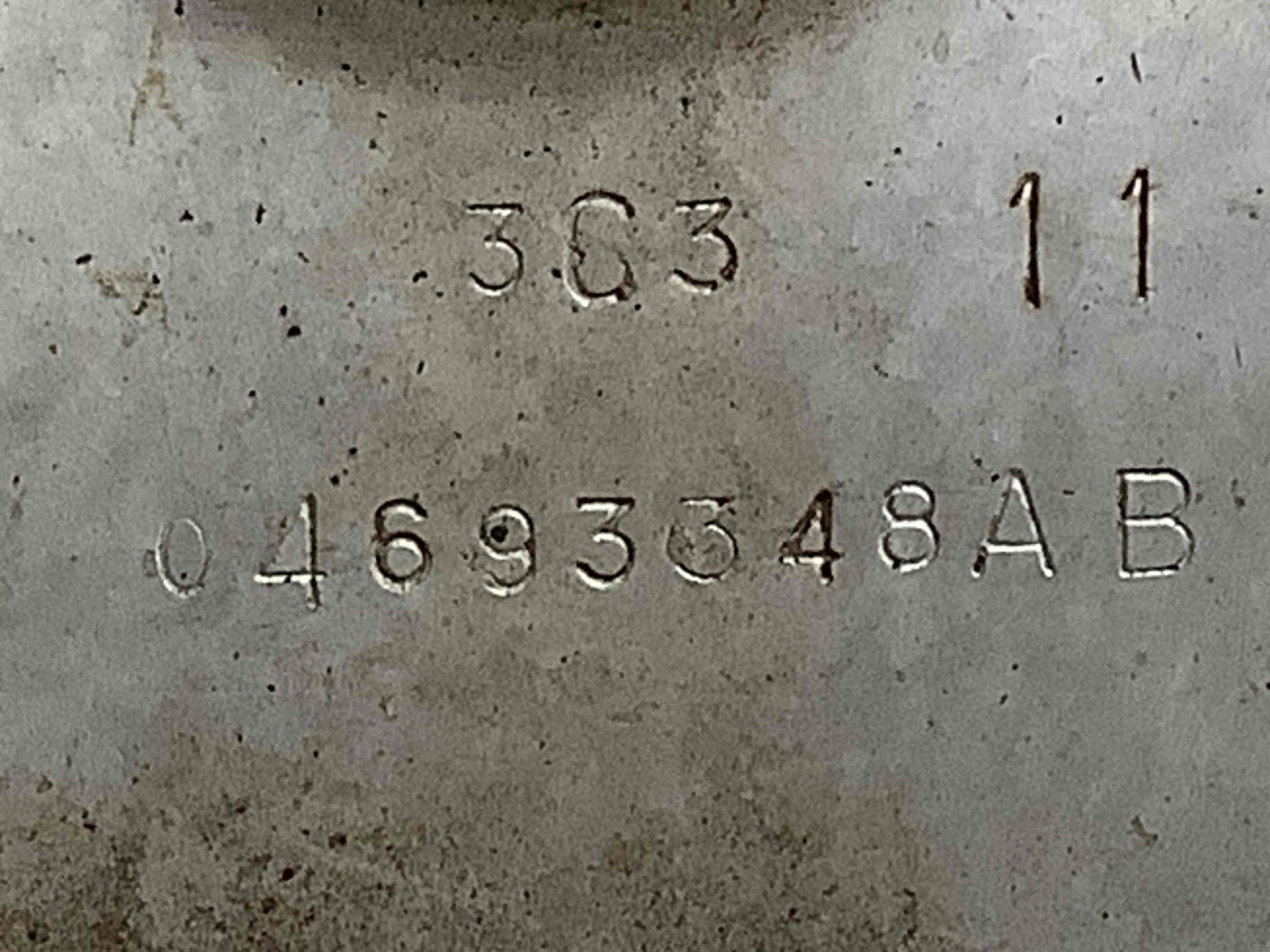 Теплоэкран, пластиковые изоляторы