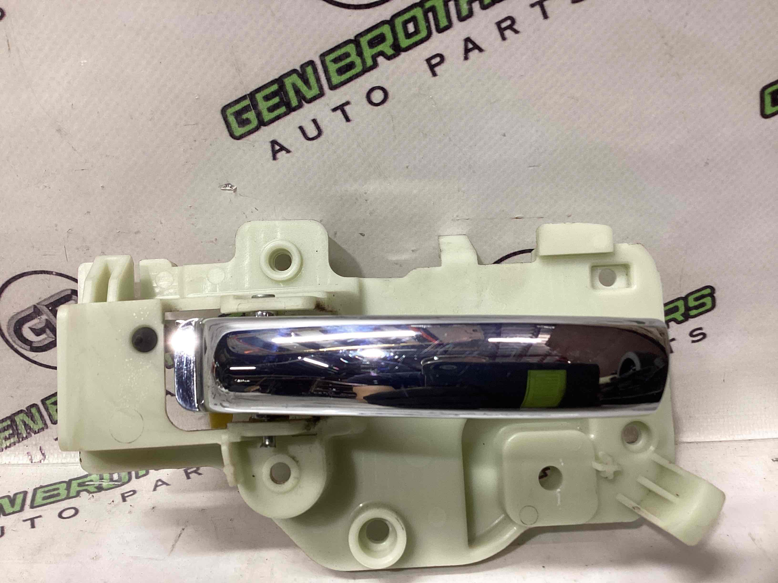 Ручка дверей салону внутрішня, поручень