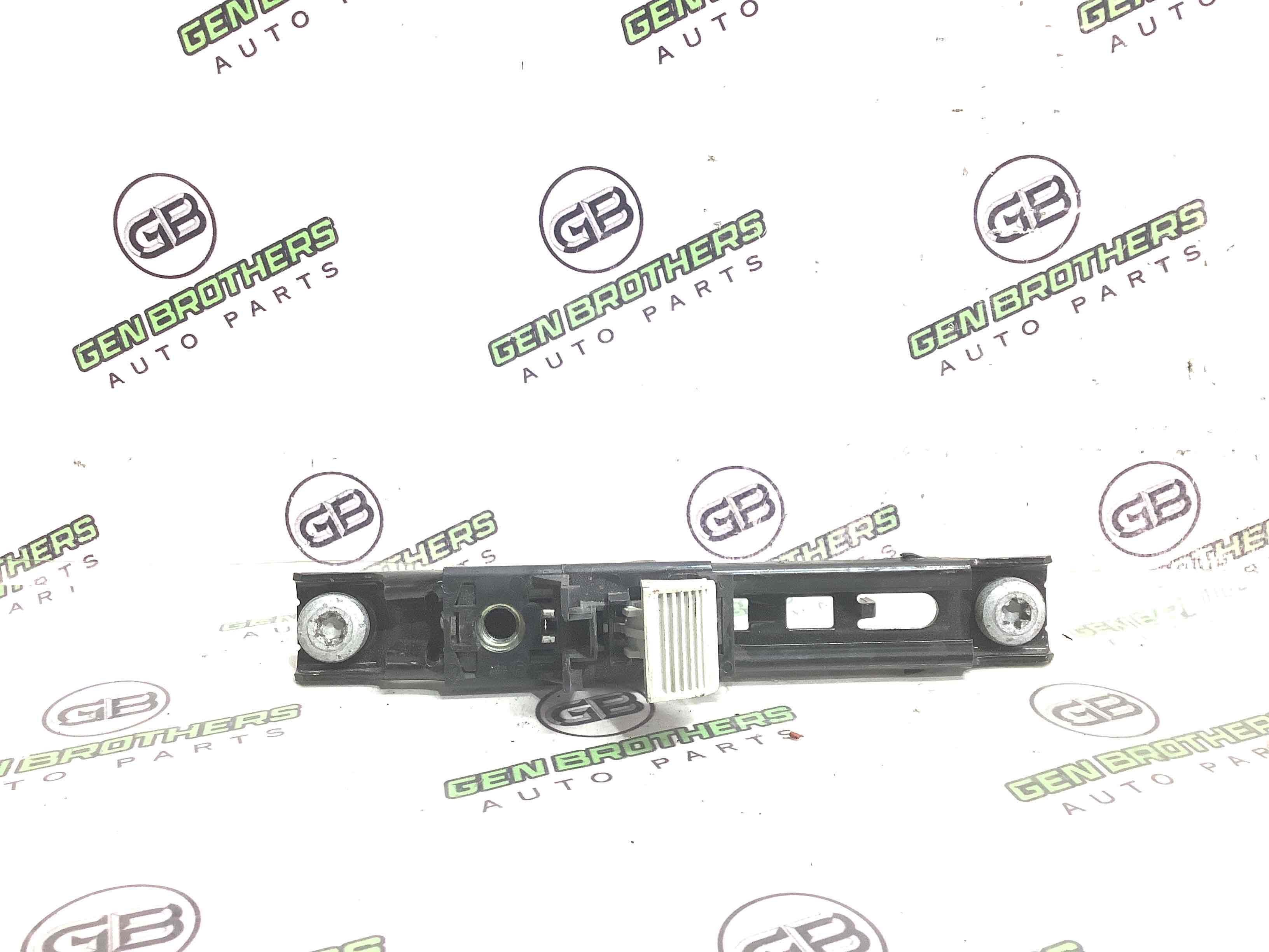 Регулятор висоти ременя безпеки